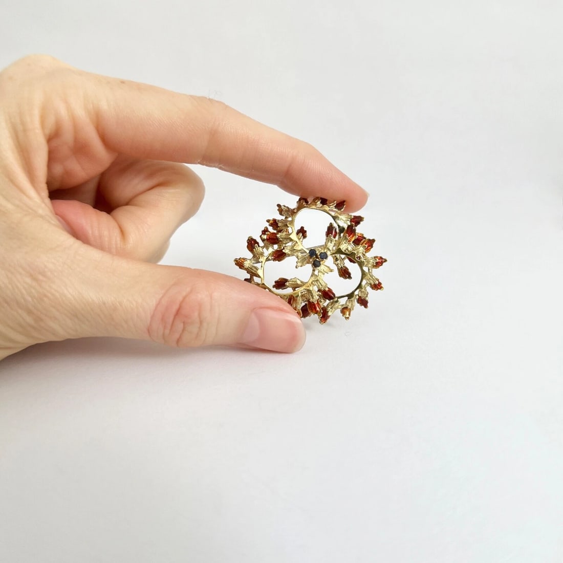 Vintage 1950's 1960's Sapphire Orange Enamel Brooch Pin 18K Yellow Gold 8.79 Gr - 5