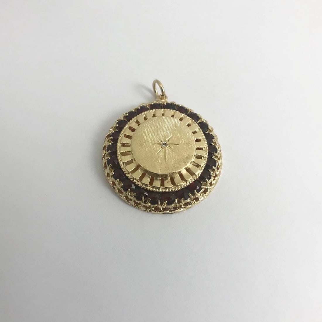 Vintage 1950's Red Spinel Gemstone Pendant Charm 13K Yellow Gold, 15.46 Grams - 6