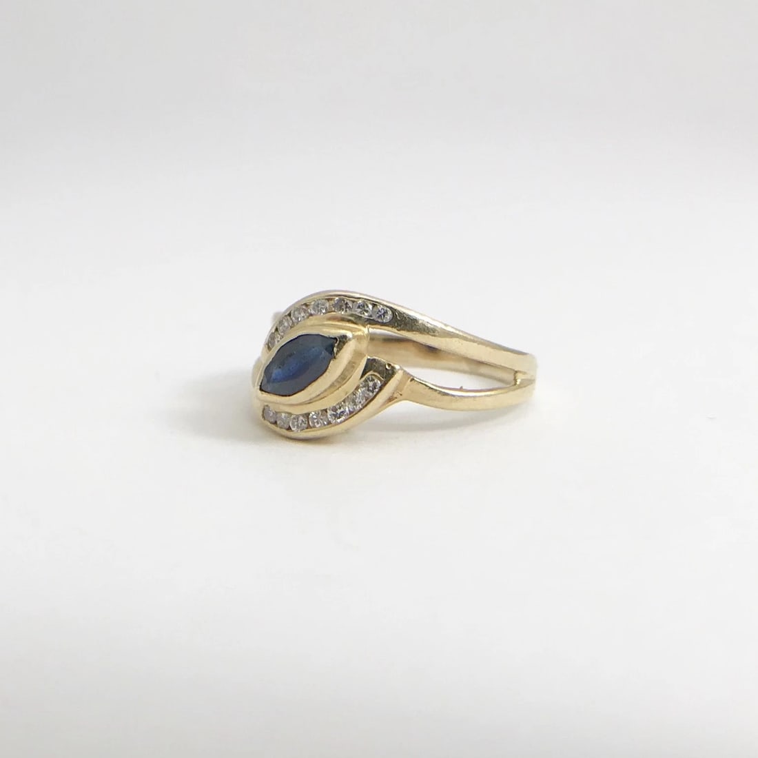 Vintage Marquise Dark Blue Sapphire Diamond Ring 14K Yellow Gold, 2.8 Grams - 12
