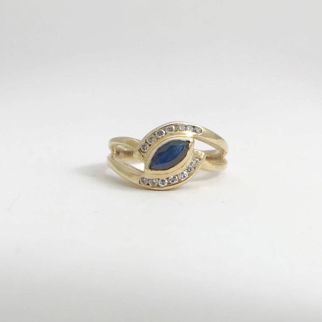 Vintage Marquise Dark Blue Sapphire Diamond Ring 14K Yellow Gold, 2.8 Grams - 8