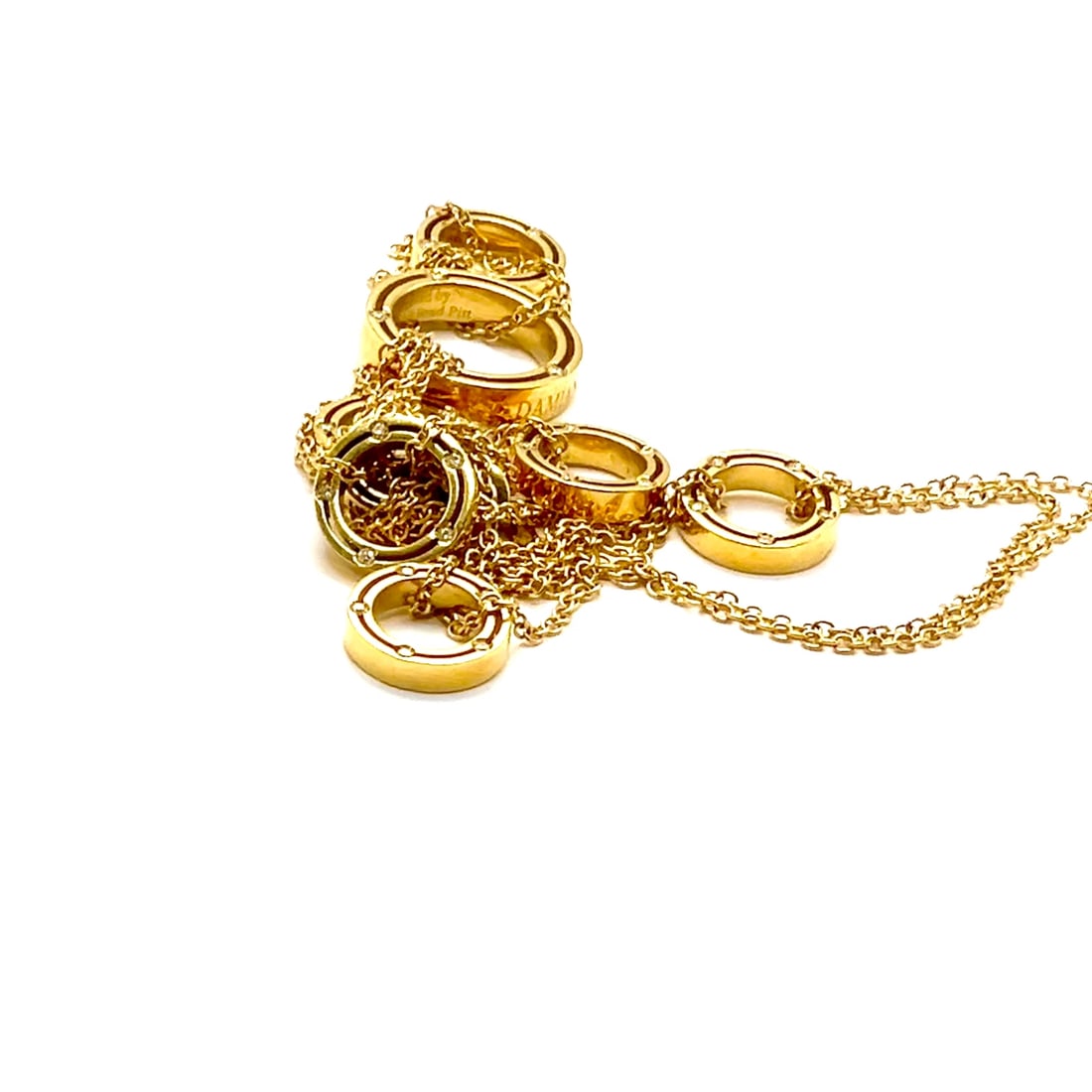 Authentic Damiani 18k Yellow Diamond 7 Station Brad Pitt Drop Necklace: Authentic Damiani 18k Yellow Diamond 7 Station Brad Pitt Drop Necklace About This Piece: This Necklace comes with Box and Certificate Retail: $12,090 Metal: Yellow Gold Measurements: Length: 16.5" Wei