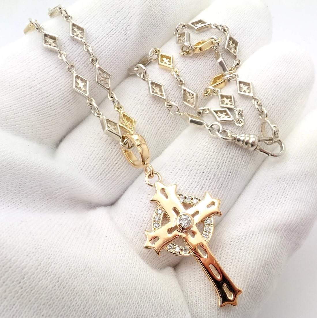 Authentic! Loree Rodkin 18k Yellow Gold + Silver Cross Diamond Necklace (1 of 11)