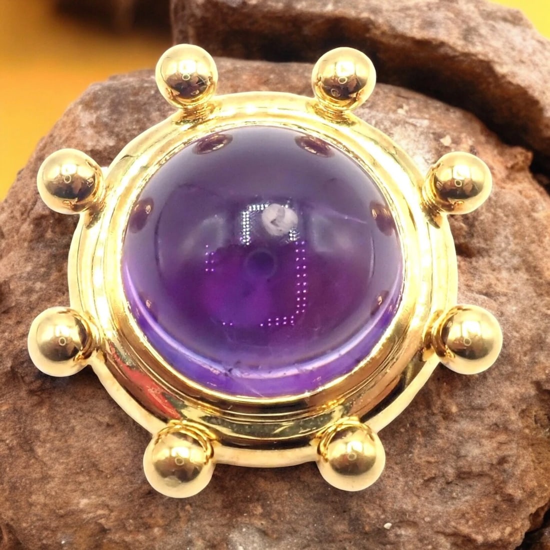 Authentic! Tiffany & Co Paloma Picasso 18k Yellow Gold Large Amethyst Pin Brooch: Authentic! Tiffany & Co Paloma Picasso 18k Yellow Gold Large Amethyst Pin Brooch About This Piece: The Tiffany & Co Paloma Picasso 18k Yellow Gold Large Amethyst Pin Brooch is a stunning piece of art.