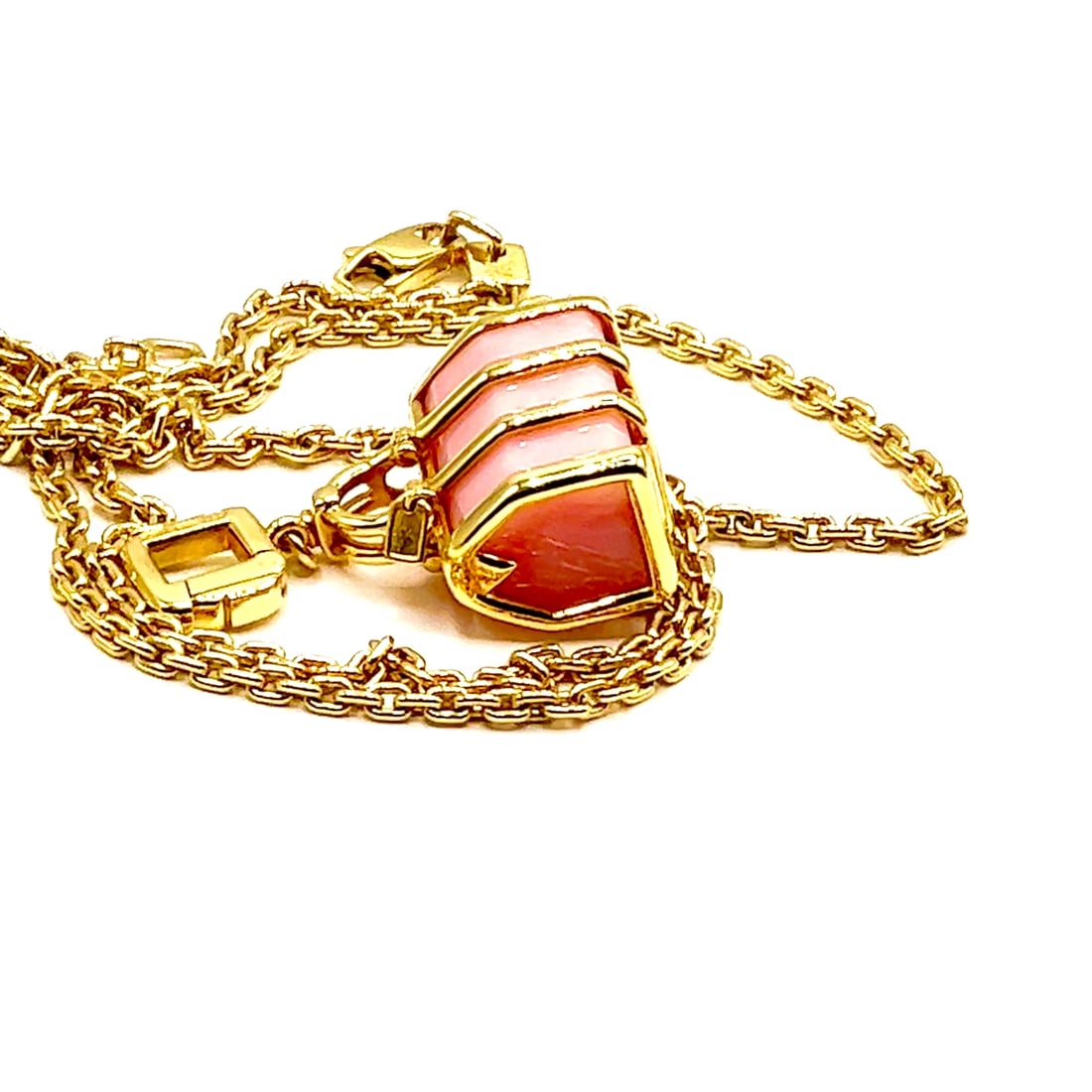 Authentic! Louis Vuitton 18k Yellow Gold Quartz Purse Bag Pendant Chain Necklace: Authentic! Louis Vuitton 18k Yellow Gold Quartz Purse Bag Pendant Chain Necklace About This Piece: Metal: 18k Yellow Gold Pendant Size: 39mm x 21mm x 13mm Weight both: 28.7 grams (chain 14.5 grams, pe