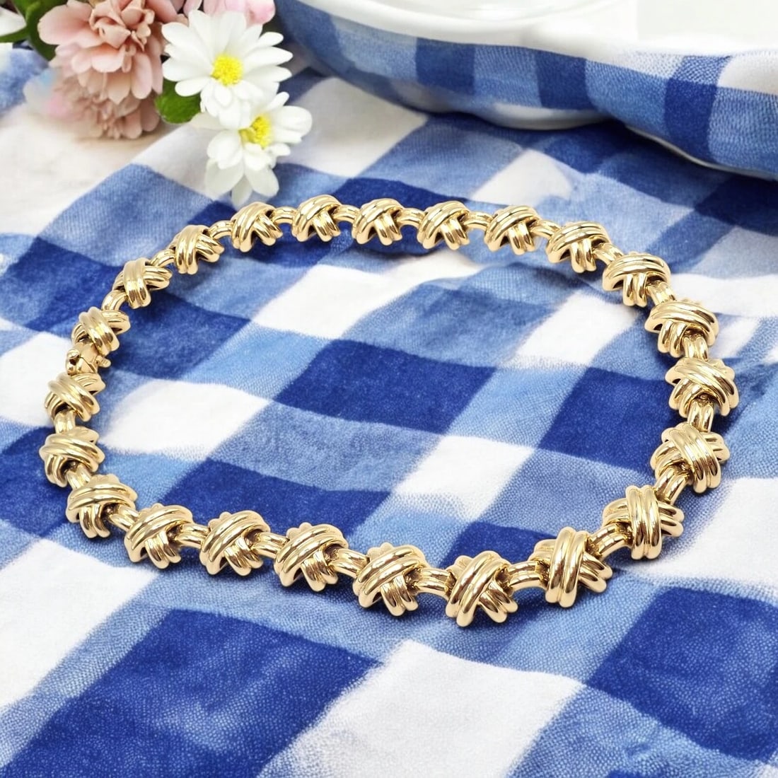 Vintage! Tiffany & Co. 18k Yellow Gold Large X Classic Signature Necklace: Vintage! Tiffany & Co. 18k Yellow Gold Large X Classic Signature Necklace Vintage! Tiffany & Co. 18k Yellow Gold Large X Classic Signature Necklace Product Description About This Piece: The Tiffany &