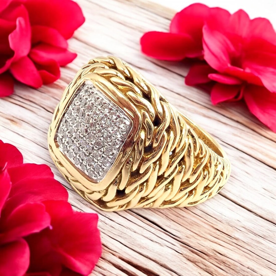 Authentic! John Hardy JH 18k Yellow Gold Diamond Square Signet Signature Ring: Authentic John Hardy’s luxurious craftsmanship shines in this 18k yellow gold Diamond Square Signet Signature Ring. The sleek square face is adorned with brilliant diamonds, exuding modern elega