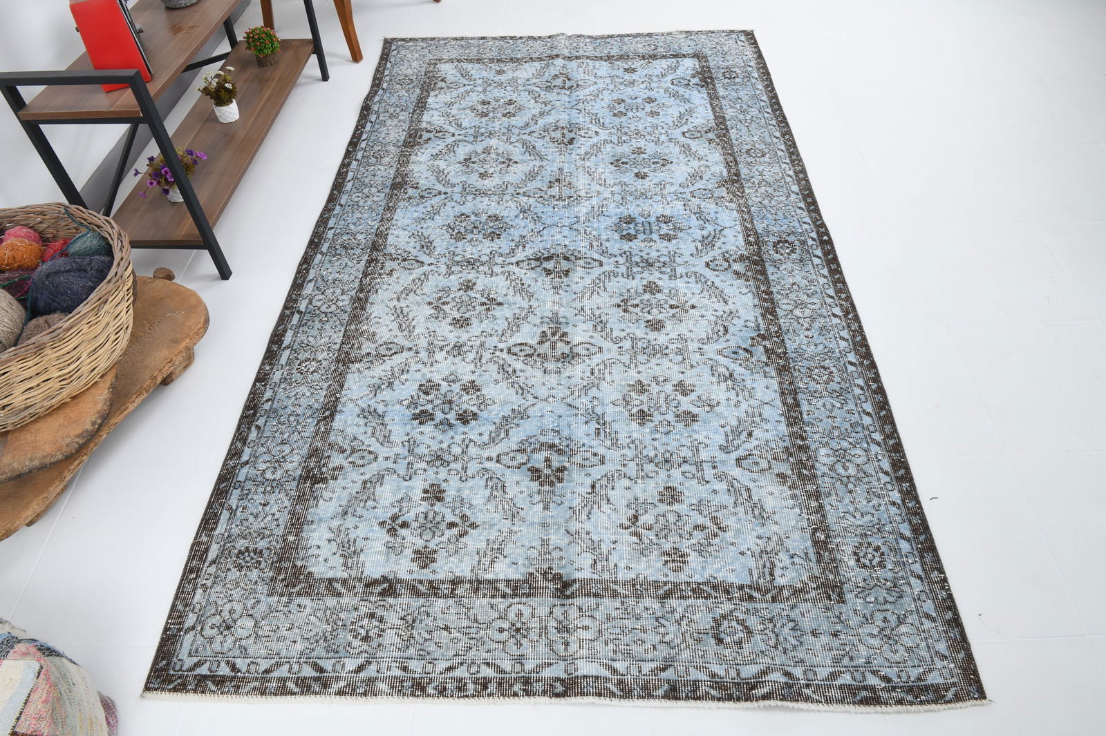 4'11'' x 8'6'' Handmade Vintage Wool Rug - 5012 - 3