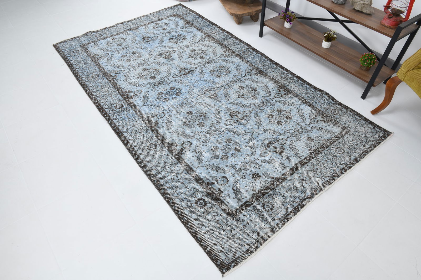 4'11'' x 8'6'' Handmade Vintage Wool Rug - 5012 - 5