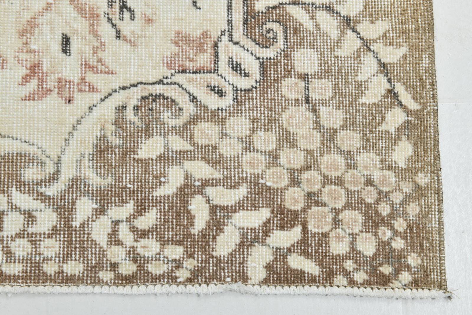 6'9'' x 10'3'' Handmade Vintage Wool Rug - 21539 - 15