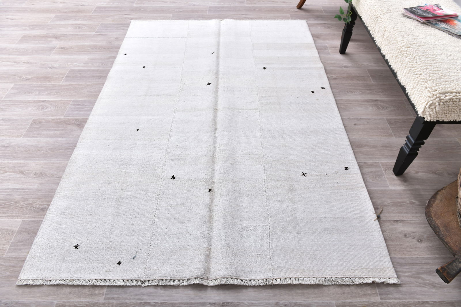 4'8'' x 6'11'' Turkish Vintage Hemp Rug - 241548 - 3