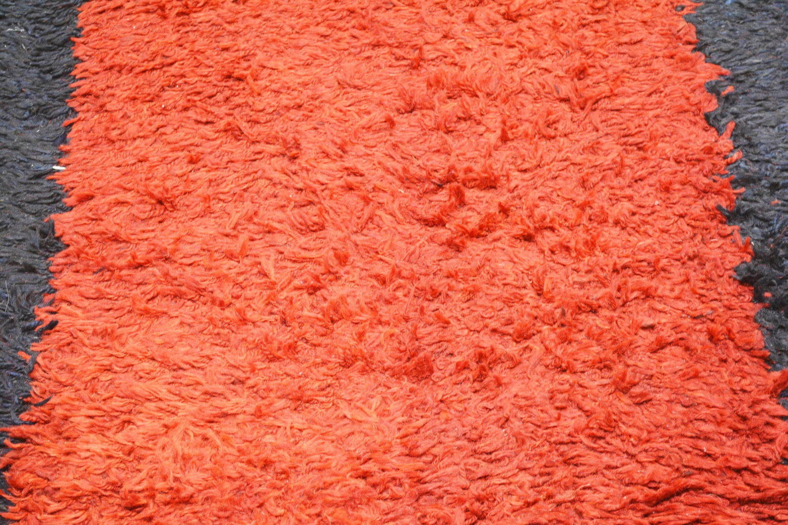 HAND KNOTTED WOOL ANTIQUES RUG - 3