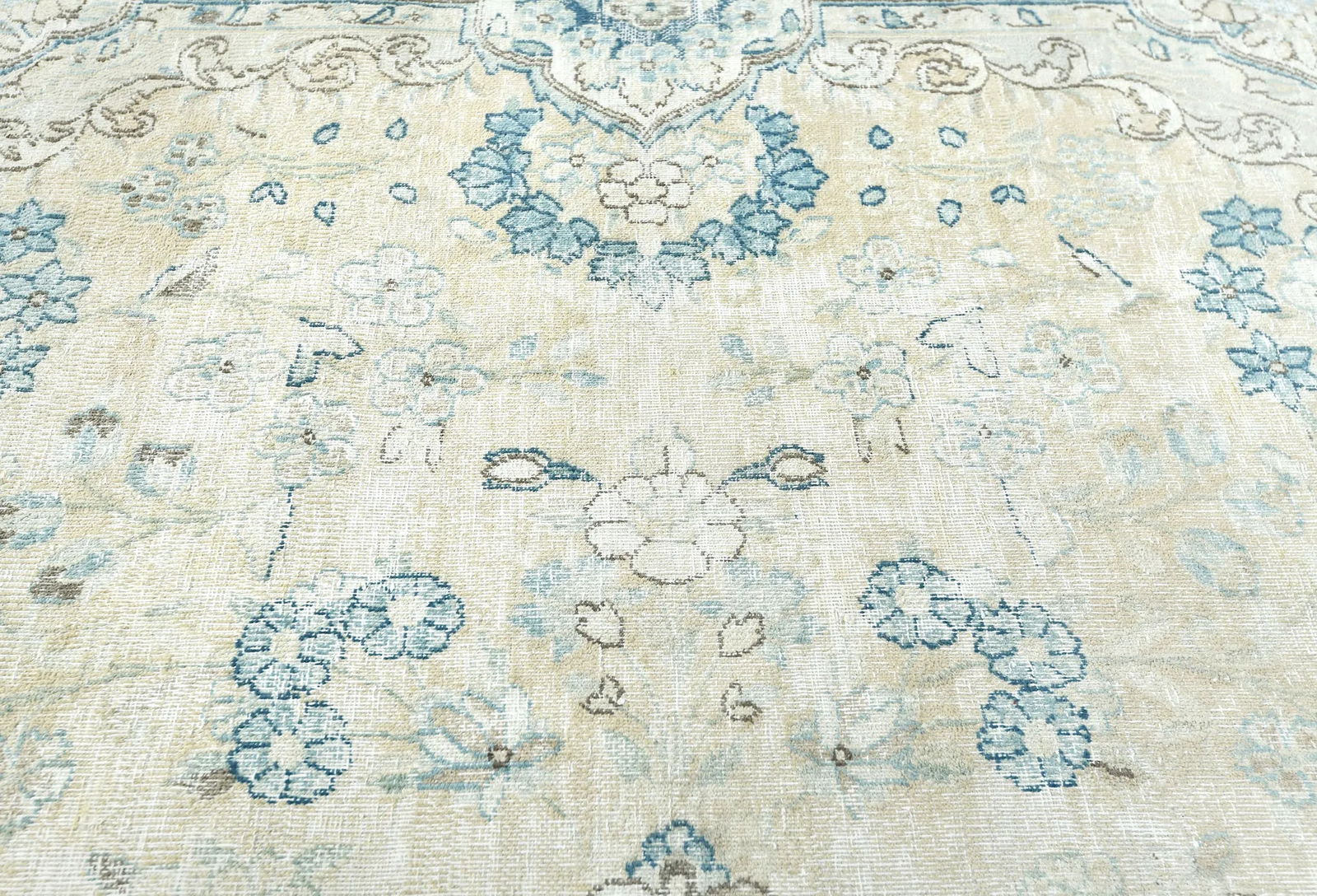 Muted Beige Floral 7'5X11 Distressed Vintage Oriental Rug - 7