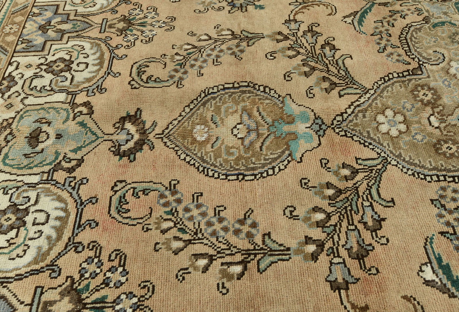 Semi Antique Muted Floral 9'8X12'5 Distressed Vintage Oriental Rug - 6