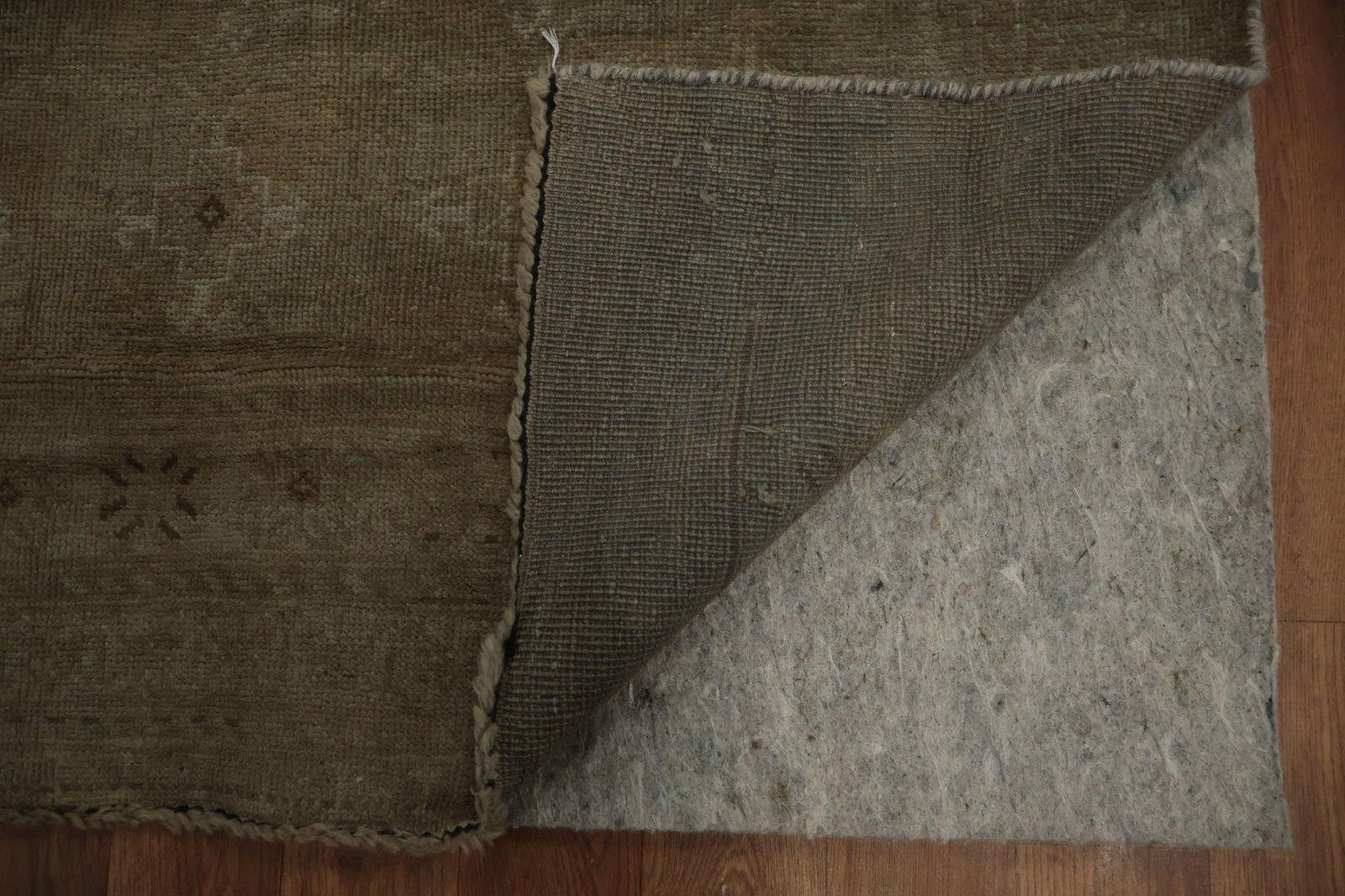 Elegantly Crafted Antique Balouch Persian Rug 4x8 with Intricate Patterns - 5