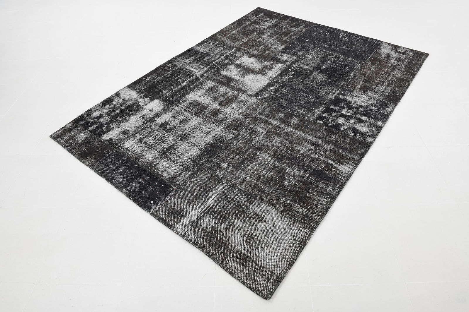 5'8'' x 7'11'' Handmade Vintage Wool Patchwork Rug - 346 - 4