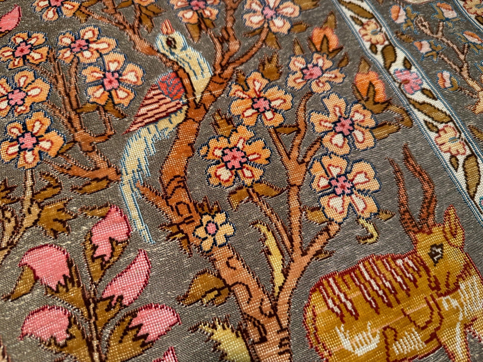 Vintage Silk & Gold Hereke Rug 2.1x3.4 - 11