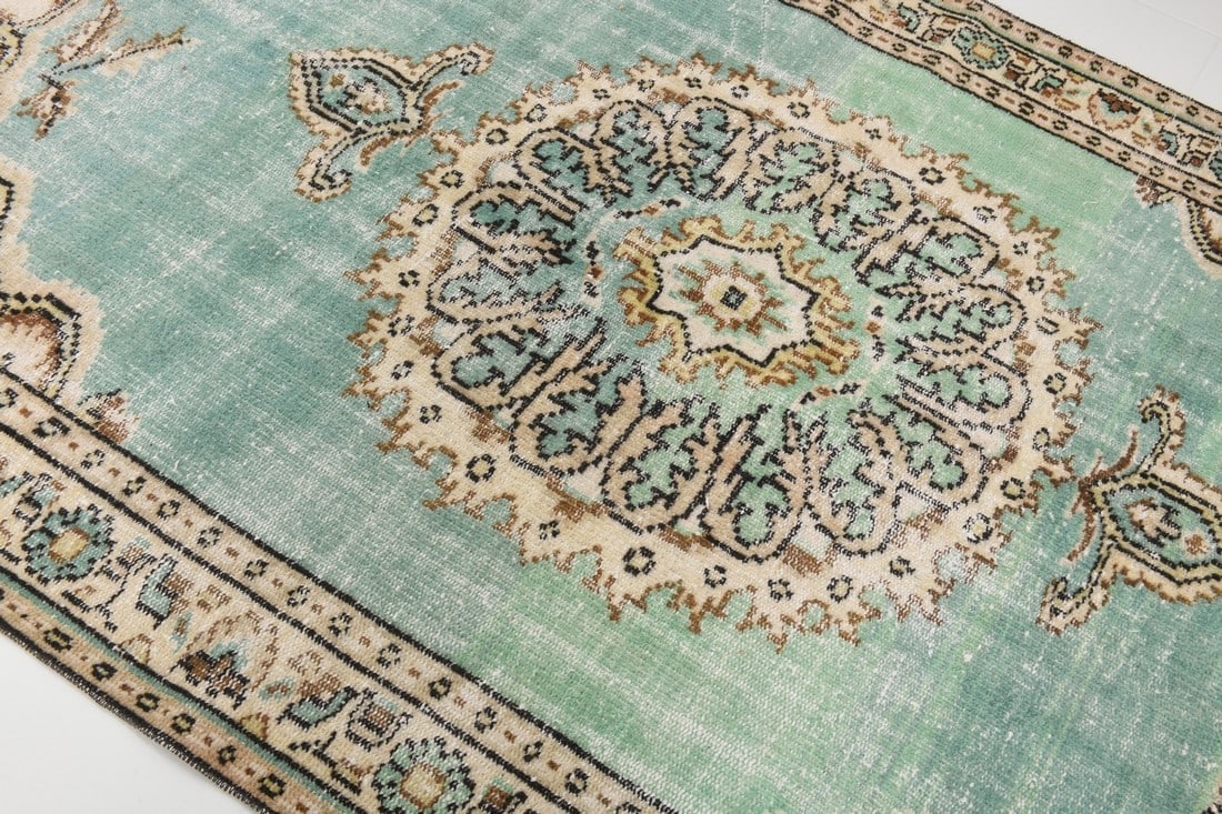 5'1'' x 7'8'' Handmade Vintage Wool Rug - 24776 - 7