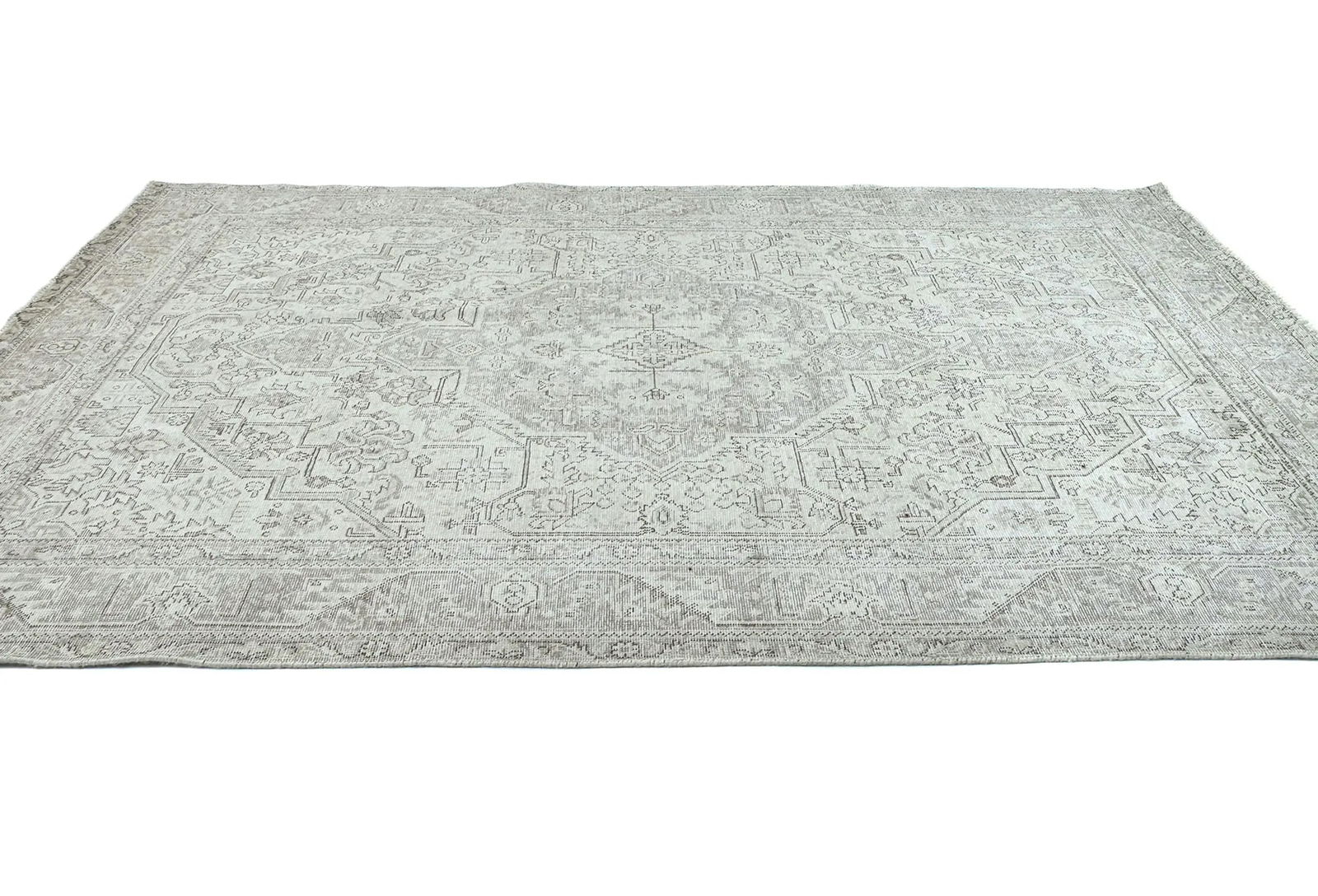 Antique Muted Beige Floral 6X9 Distressed Vintage Oriental Rug - 4