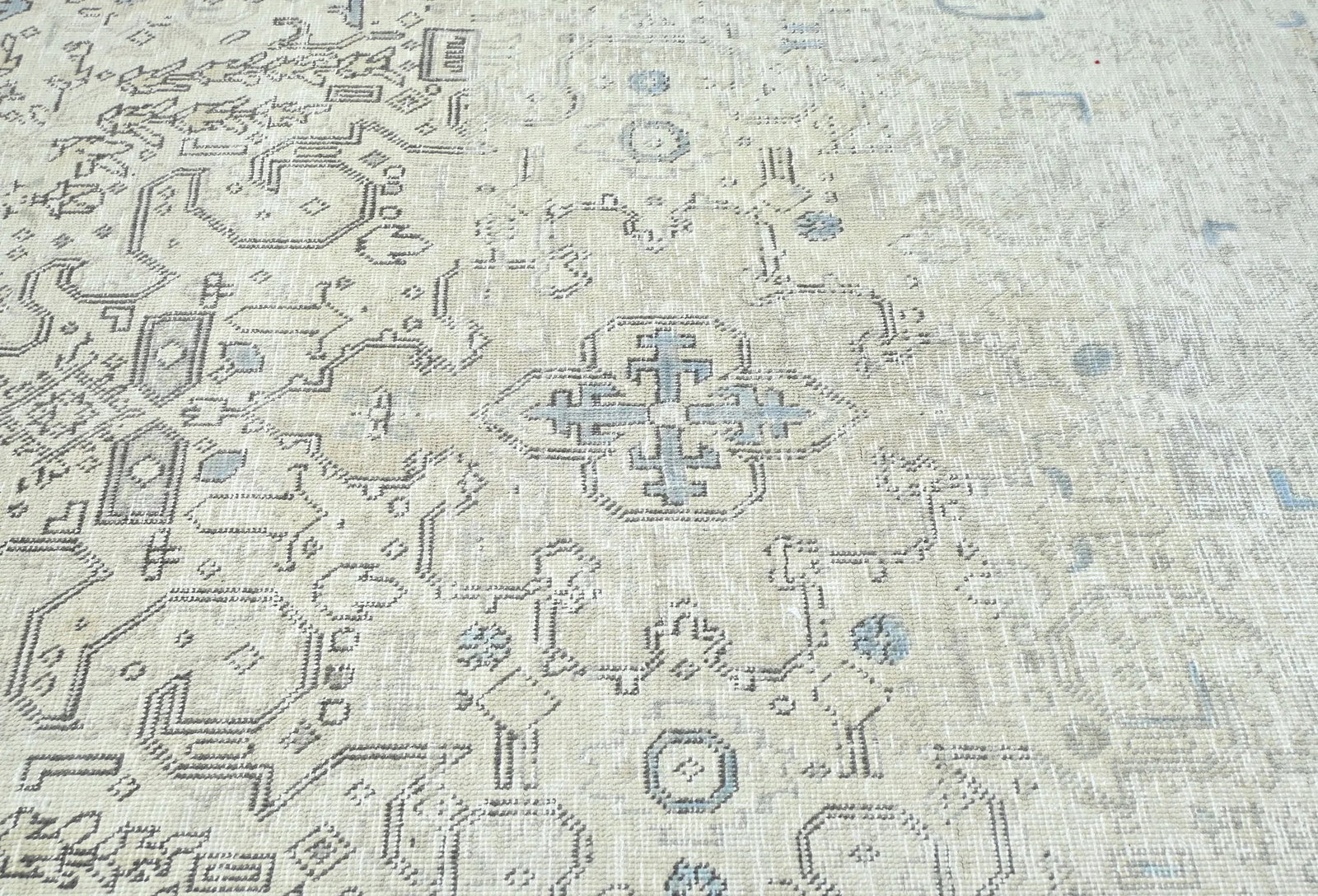 Antique Muted Beige Floral 7X10 Distressed Vintage Oriental Rug - 5