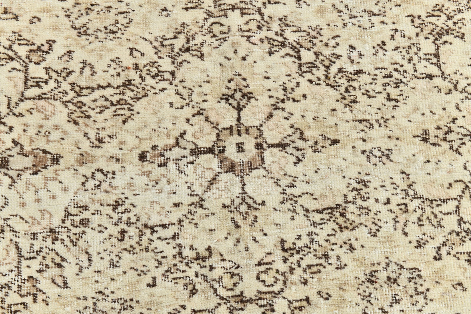 5'4'' x 9'3'' Unique Handmade Vintage Rug - 21761 - 10