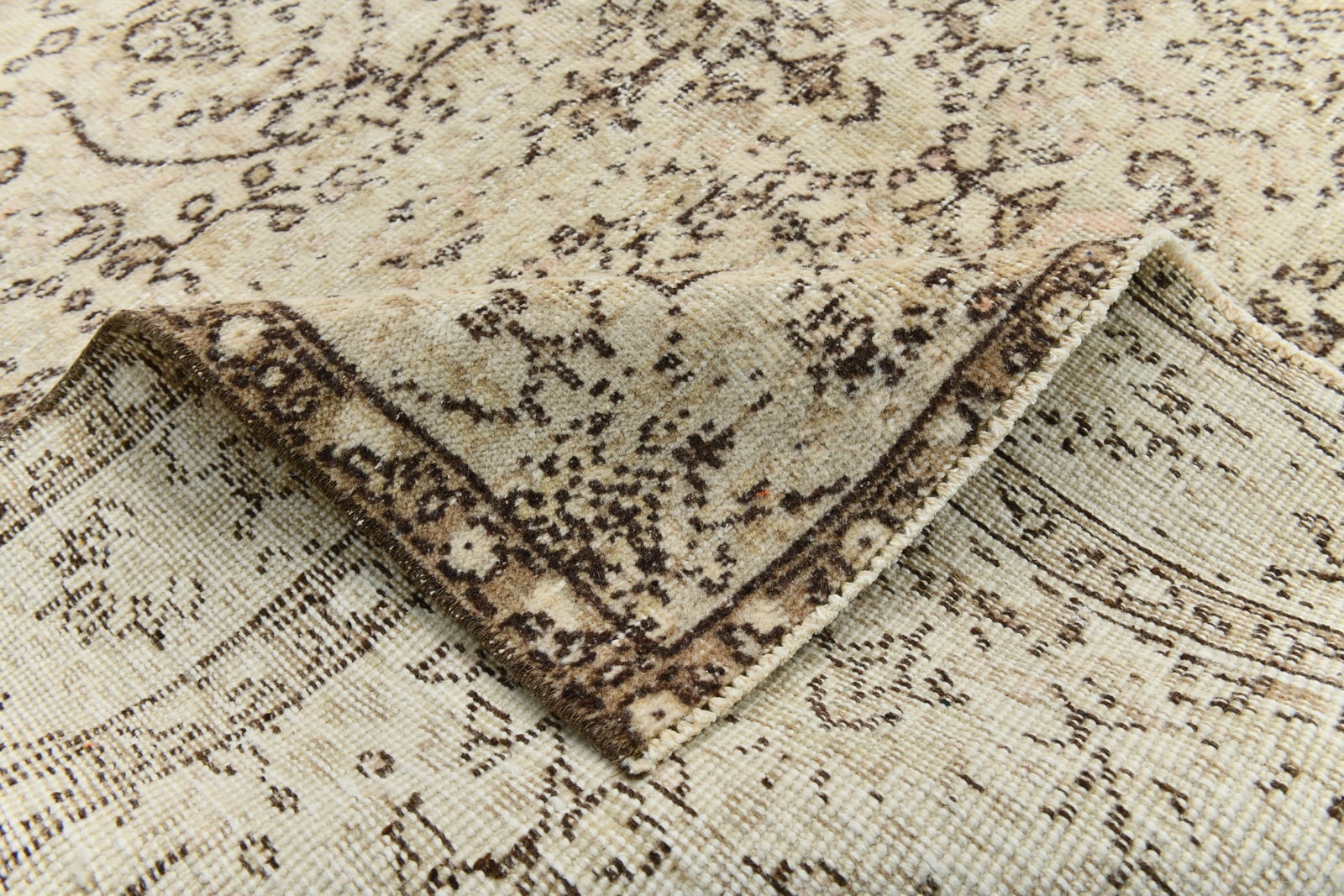 5'4'' x 9'3'' Unique Handmade Vintage Rug - 21761 - 18