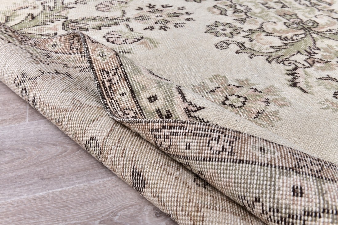 6'5'' x 9'11'' Handmade Vintage Wool Rug - 240649 - 13