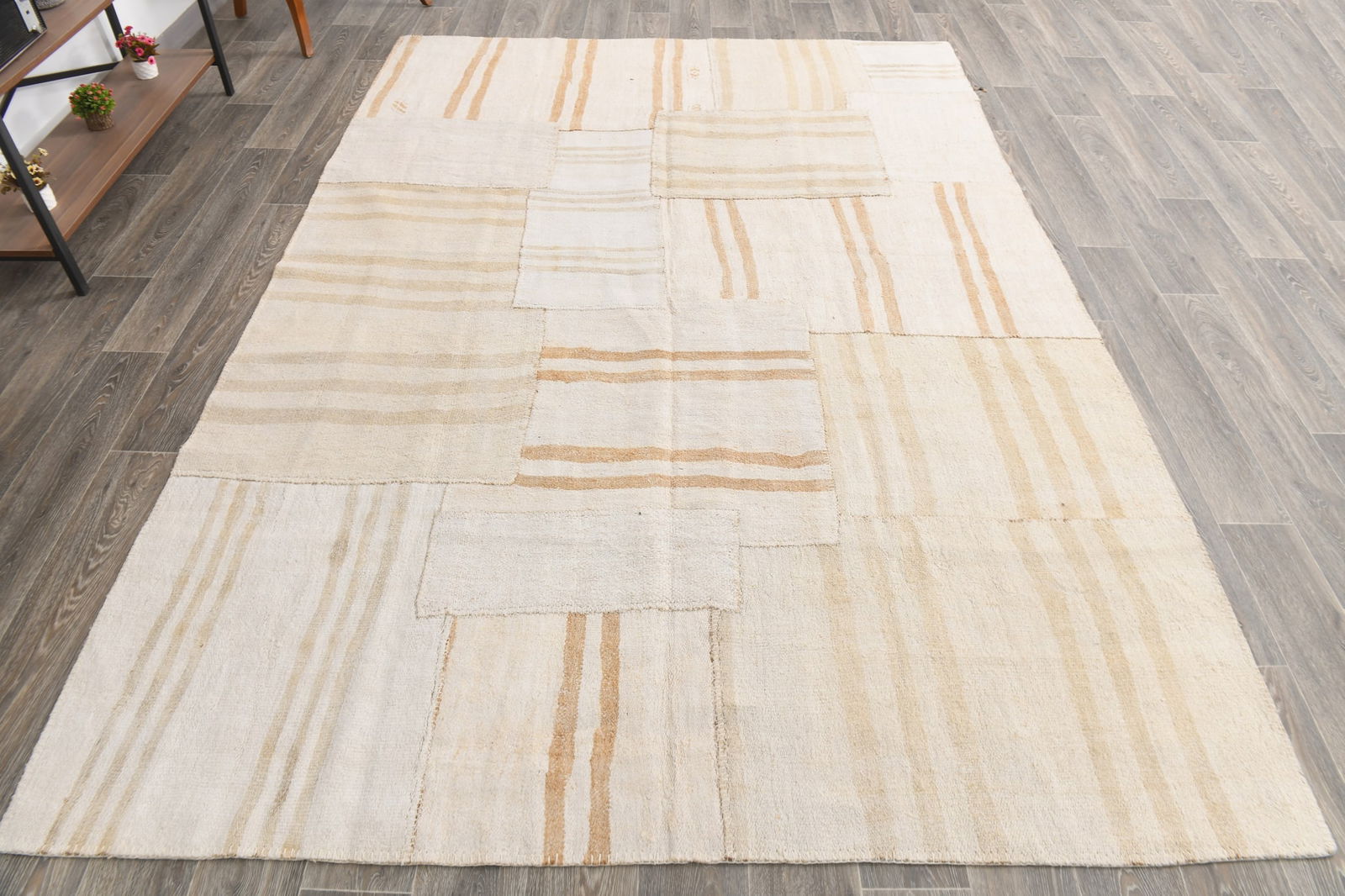 6'11'' x 10'0'' Handmade Vintage Wool Rug - 2030 - 5