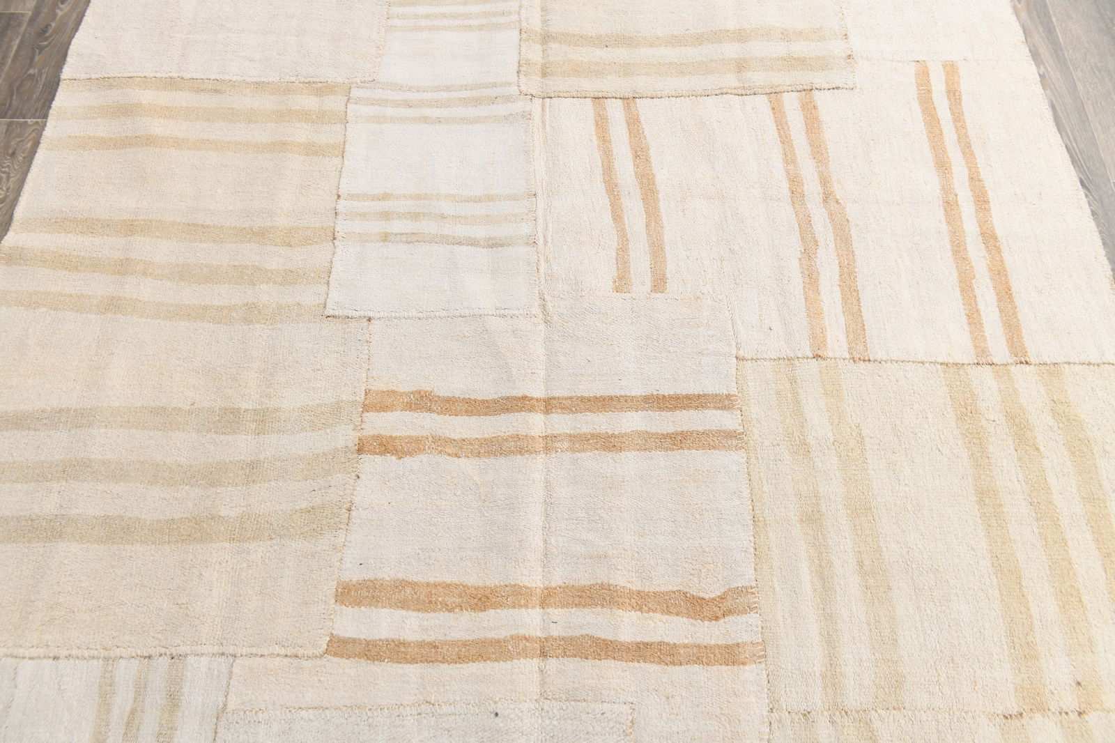 6'11'' x 10'0'' Handmade Vintage Wool Rug - 2030 - 7