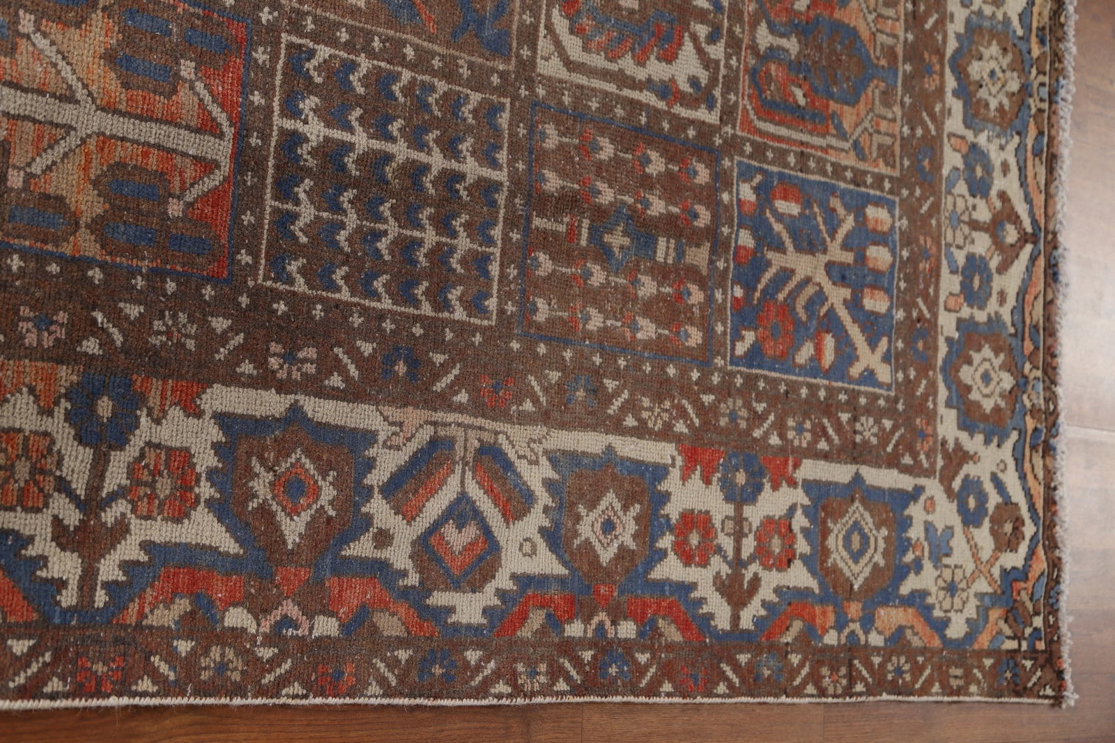 Antique Bakhtiari Persian Area Rug 7x9 - 16