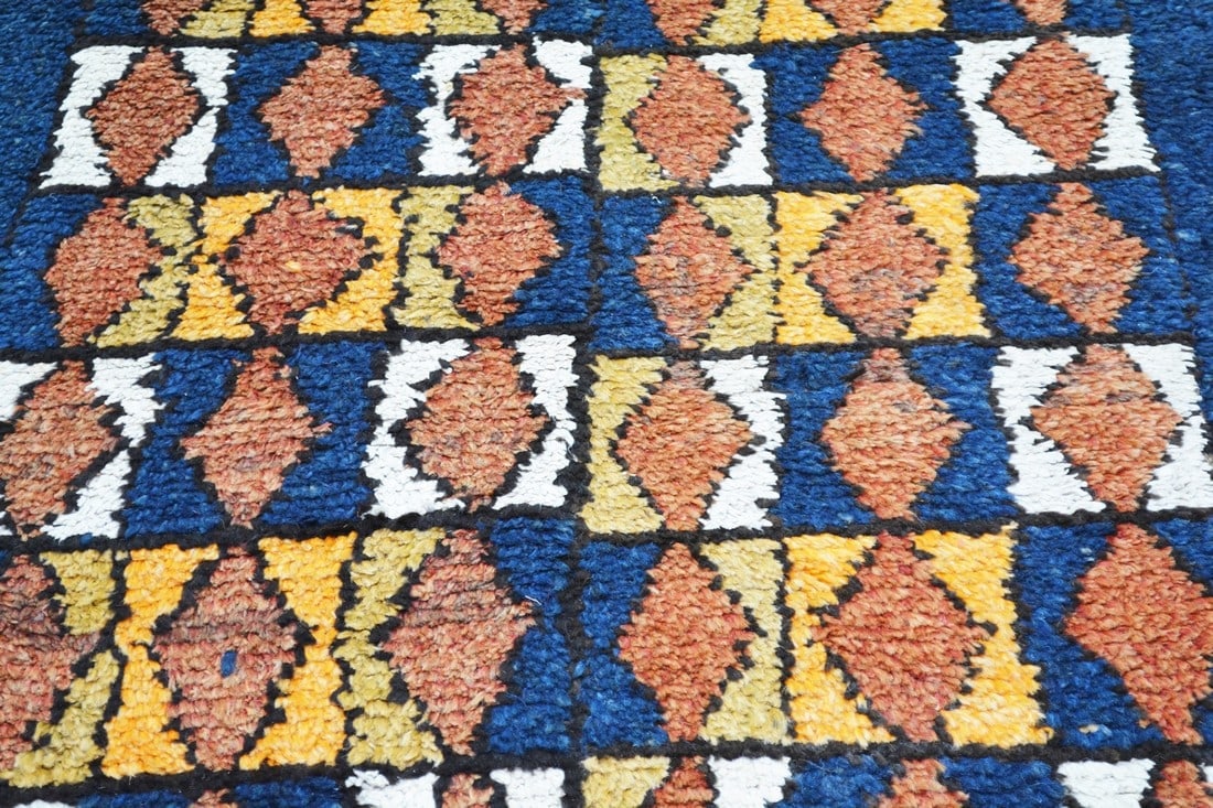 HAND KNOTTED WOOL ANTIQUES RUG - 3