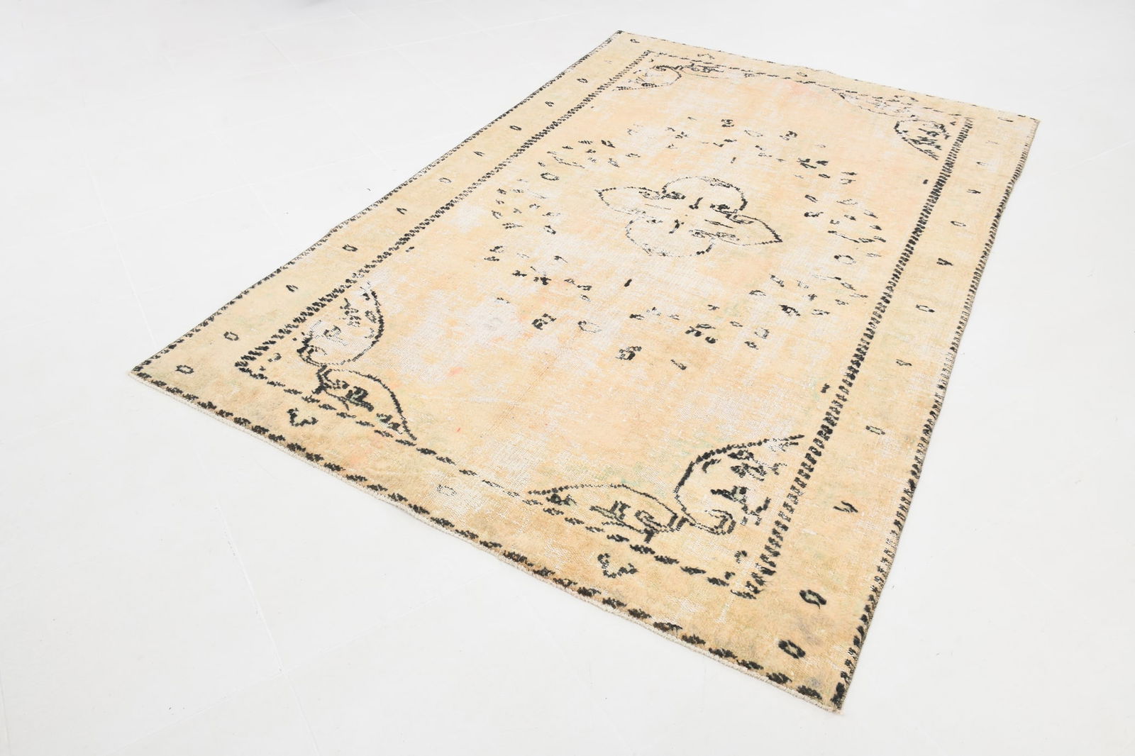 5'5'' x 8'3'' Handmade Vintage Wool Rug - 4984 - 4