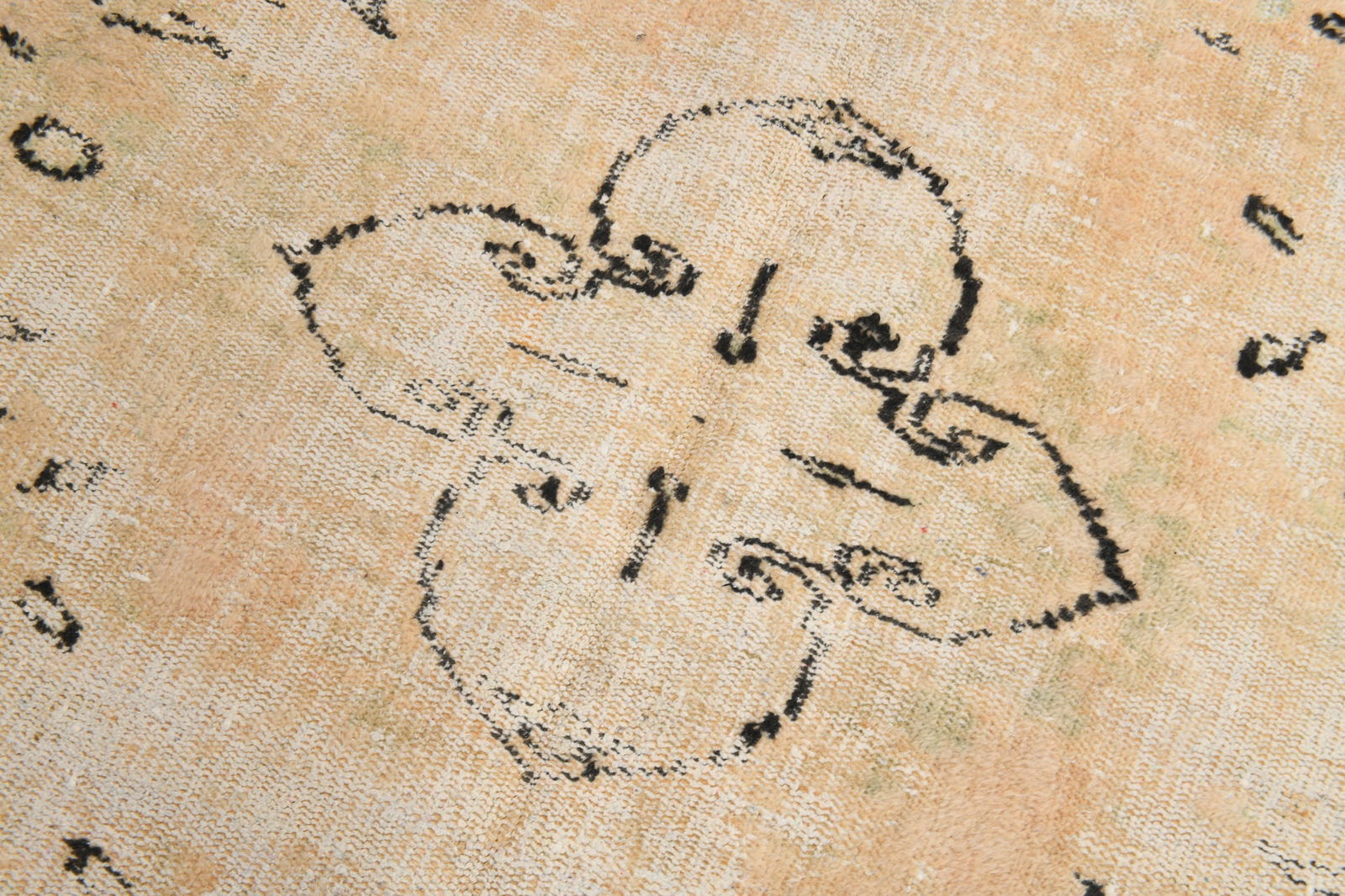 5'5'' x 8'3'' Handmade Vintage Wool Rug - 4984 - 9