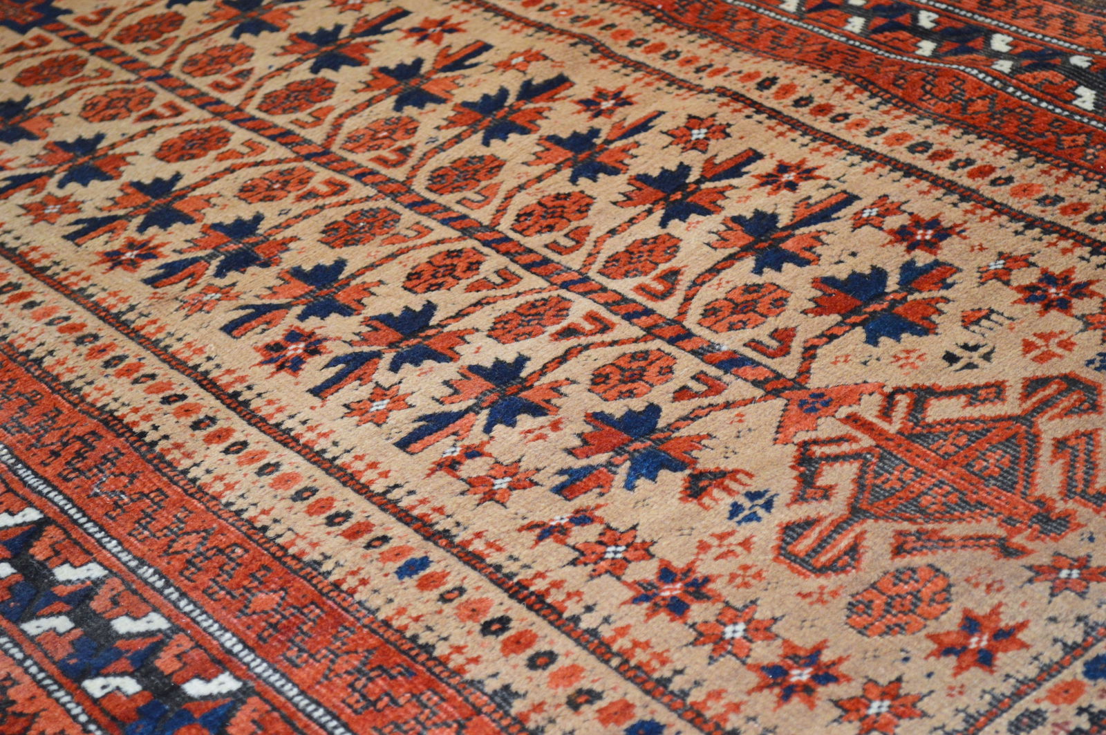 HAND KNOTTED WOOL ANTIQUES RUG - 2