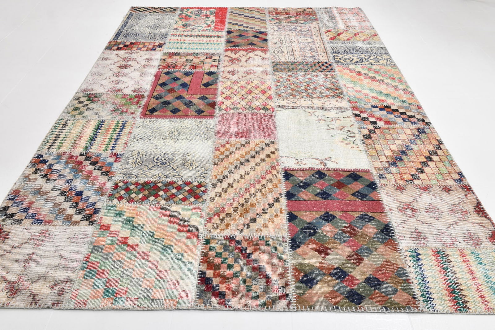 6'10'' x 10'0'' Turkish Vintage Runner Rug - 21557 - 2