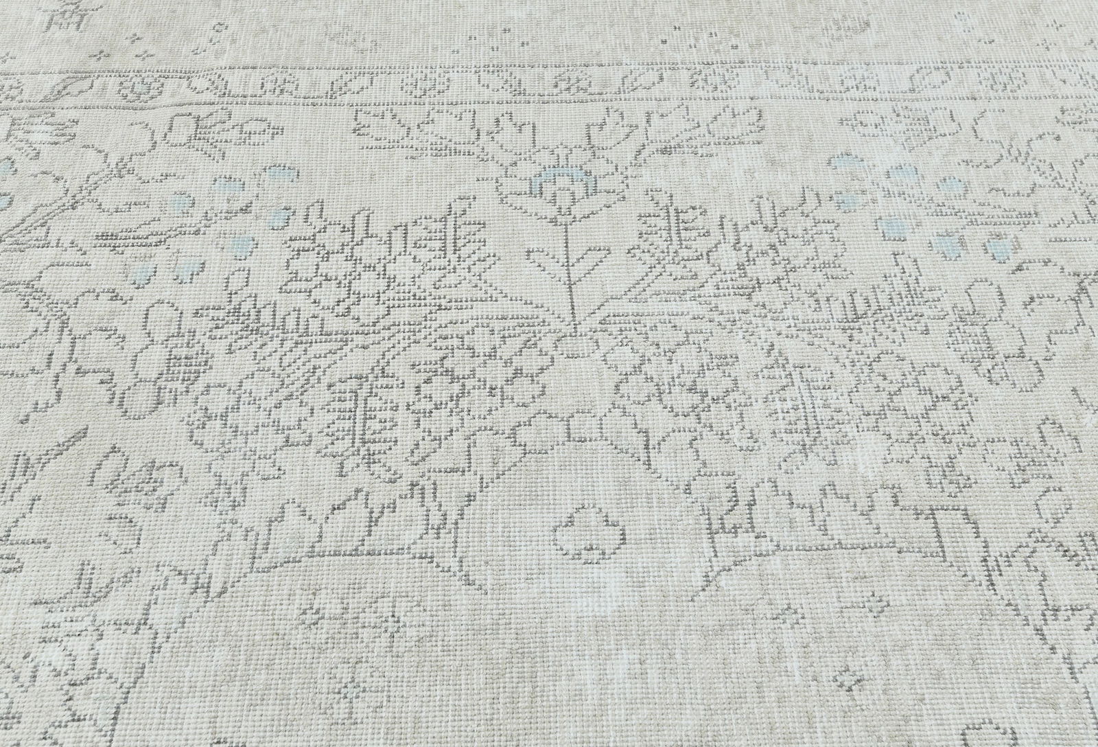 Antique Muted Beige Floral 6'5X10 Distressed Vintage Oriental Rug - 8