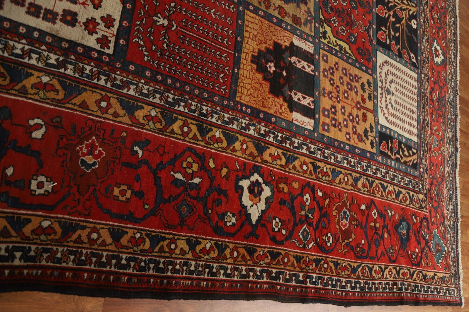 Pre-1900 Antique Bakhtiari Shalamzar Vegetable Dye Persian Rug 13x20 - 17