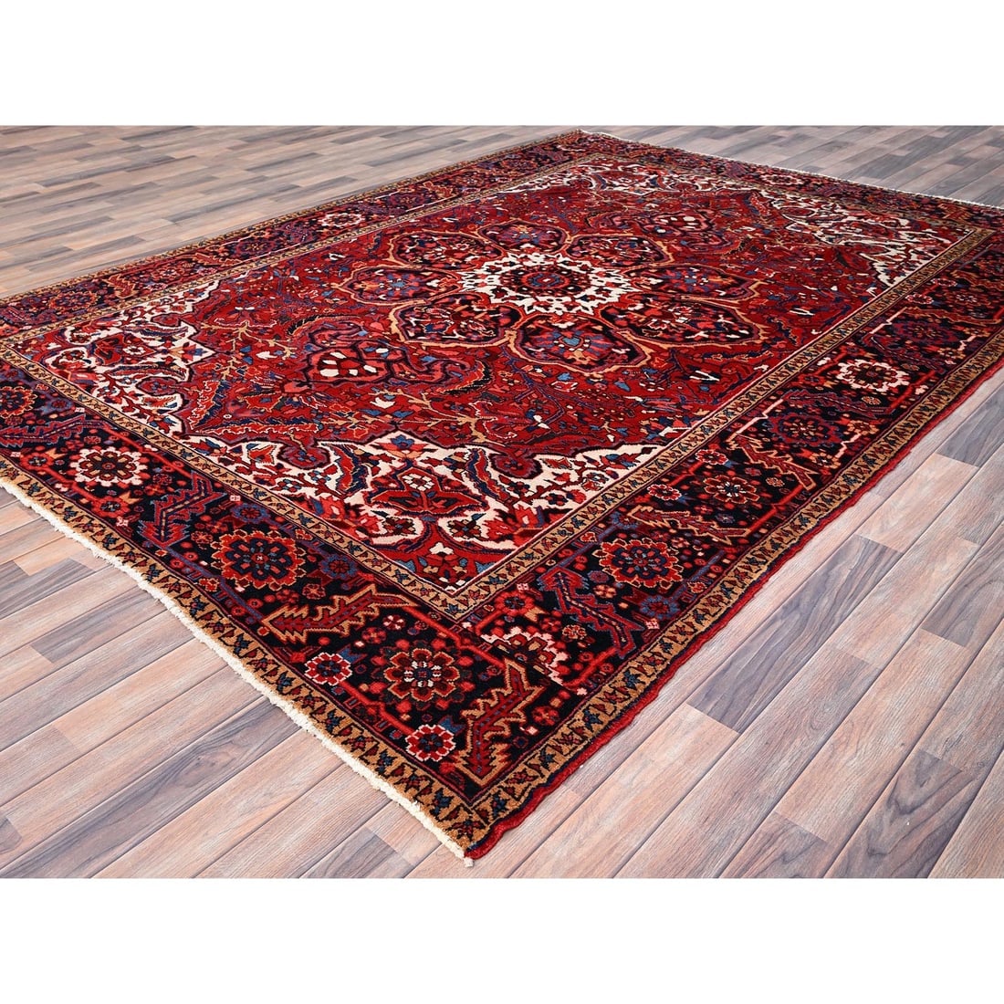 Red Hand Knotted Zoroastrian Antique Natural Wool Heris Oriental Rug - 3