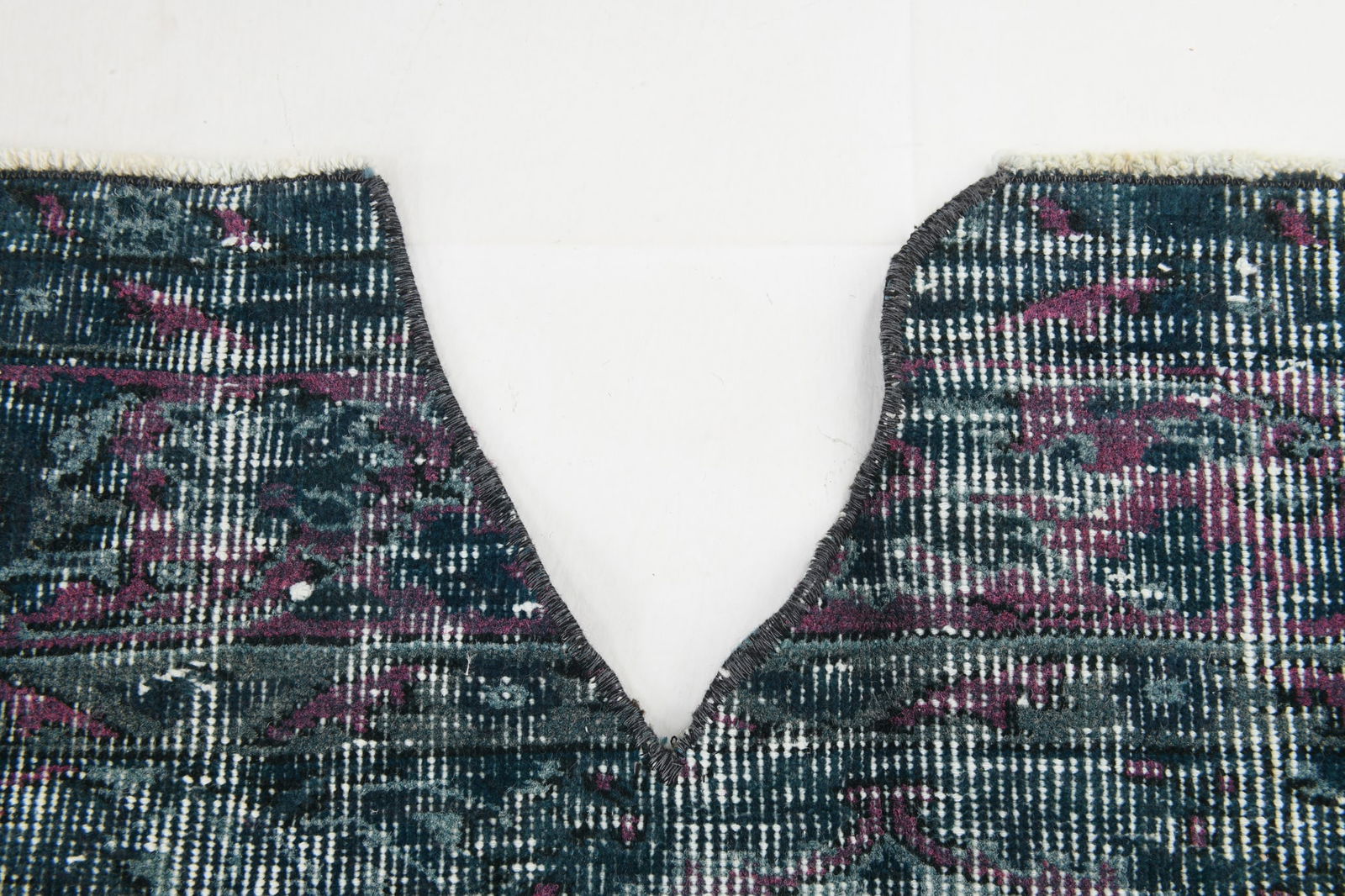 5'5'' x 9'2'' Turkish Vintage Runner Rug - 1955 - 10