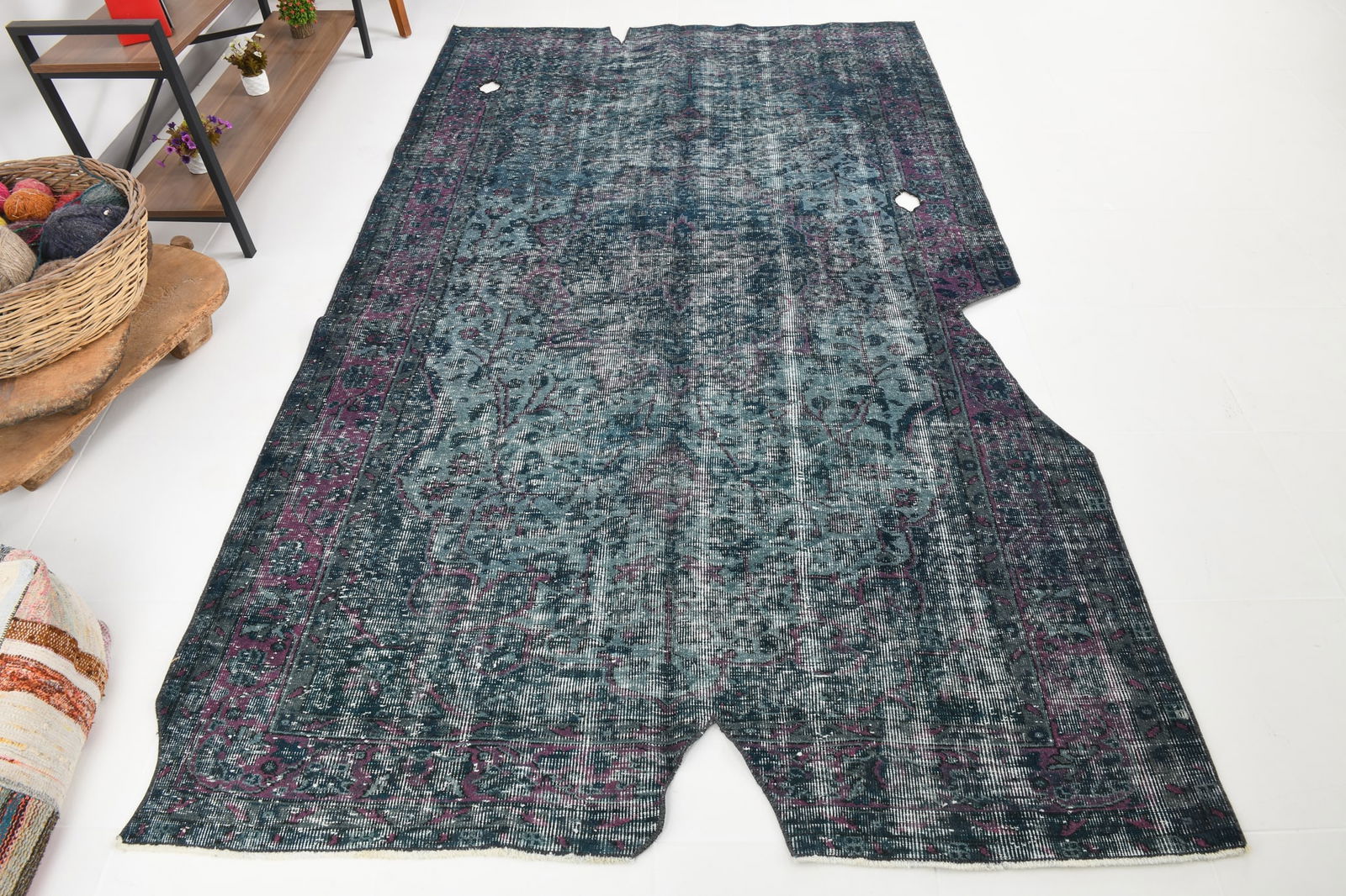5'5'' x 9'2'' Turkish Vintage Runner Rug - 1955 - 3