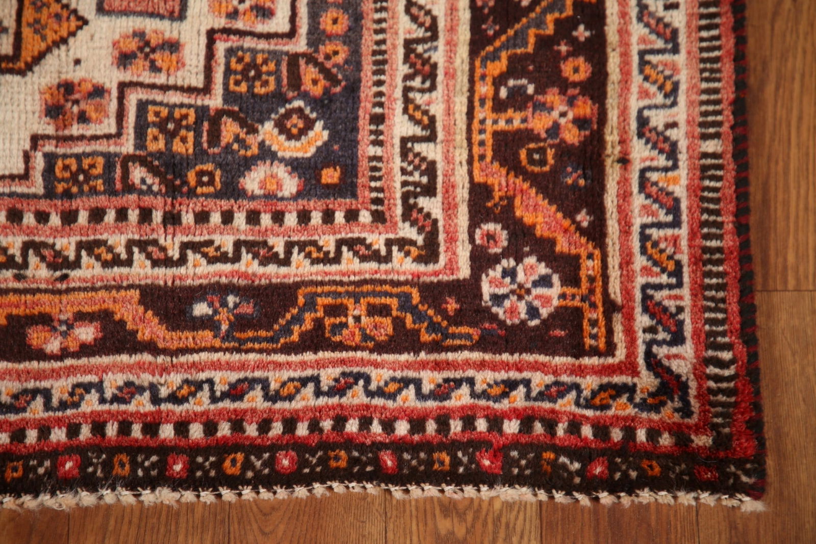 Antique Shiraz Persian Area Rug 5x8 - 7