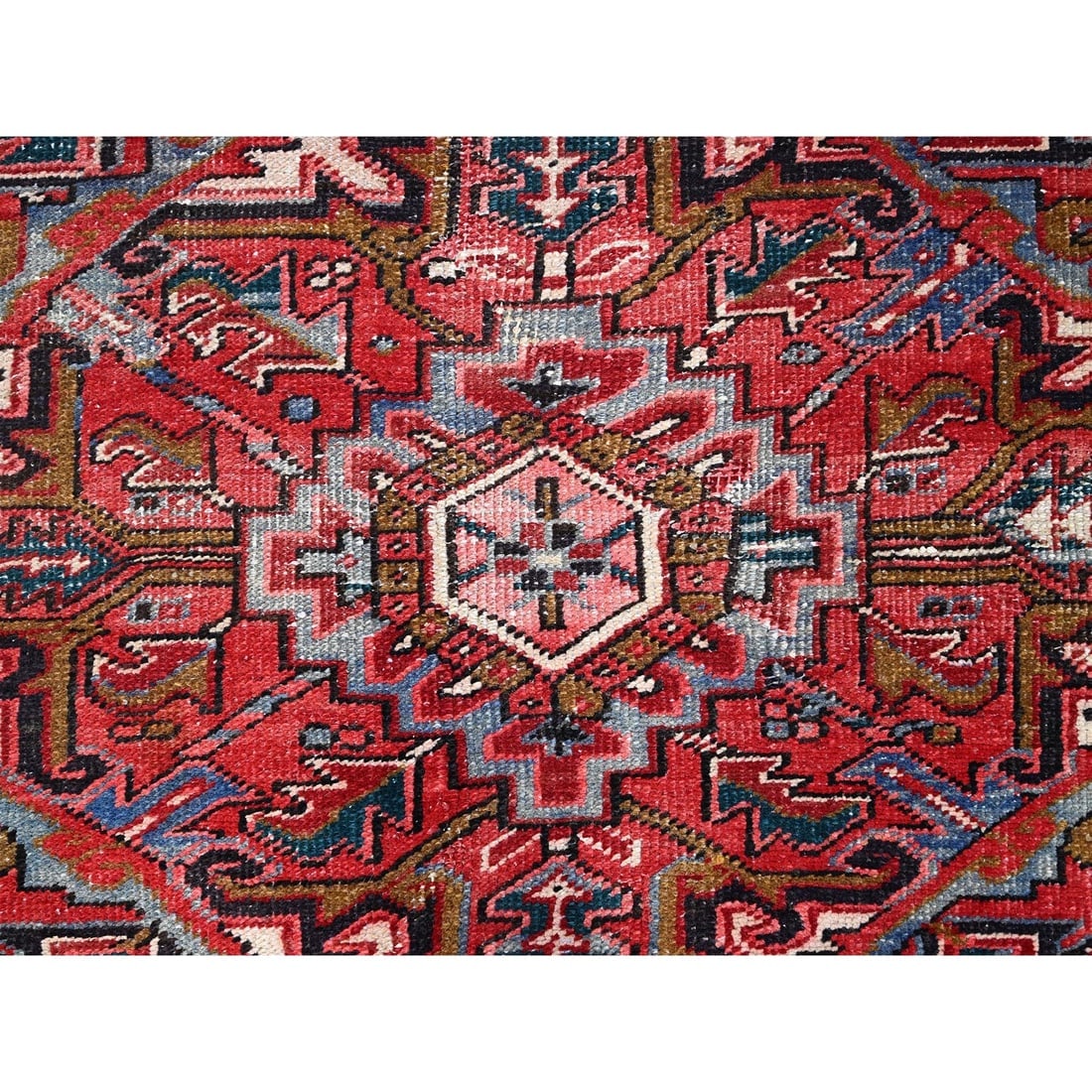 Savvy Red Lustrous Wool Semi Antique Heris Abrash Oriental Rug - 8