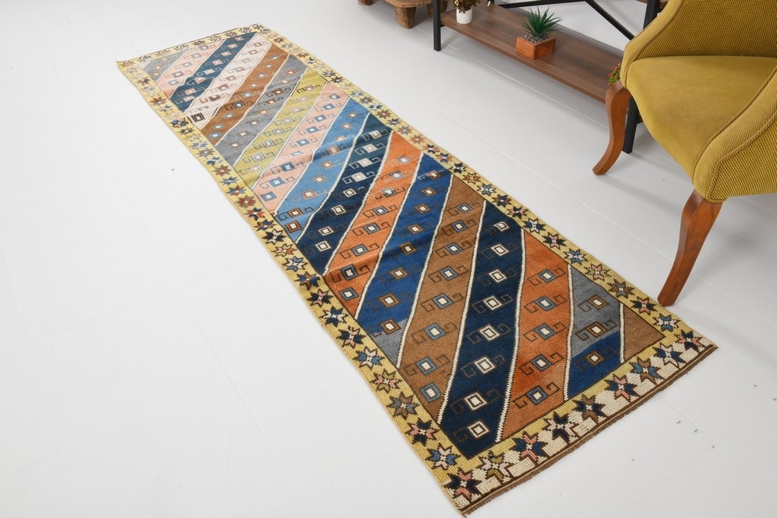 2'6'' x 9'1'' Turkish Vintage Runner Rug - 24767 - 3