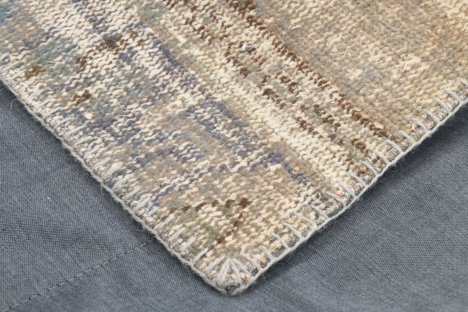 6'10'' x 9'11'' Handmade Vintage Wool Patchwork Rug - 285 - 19