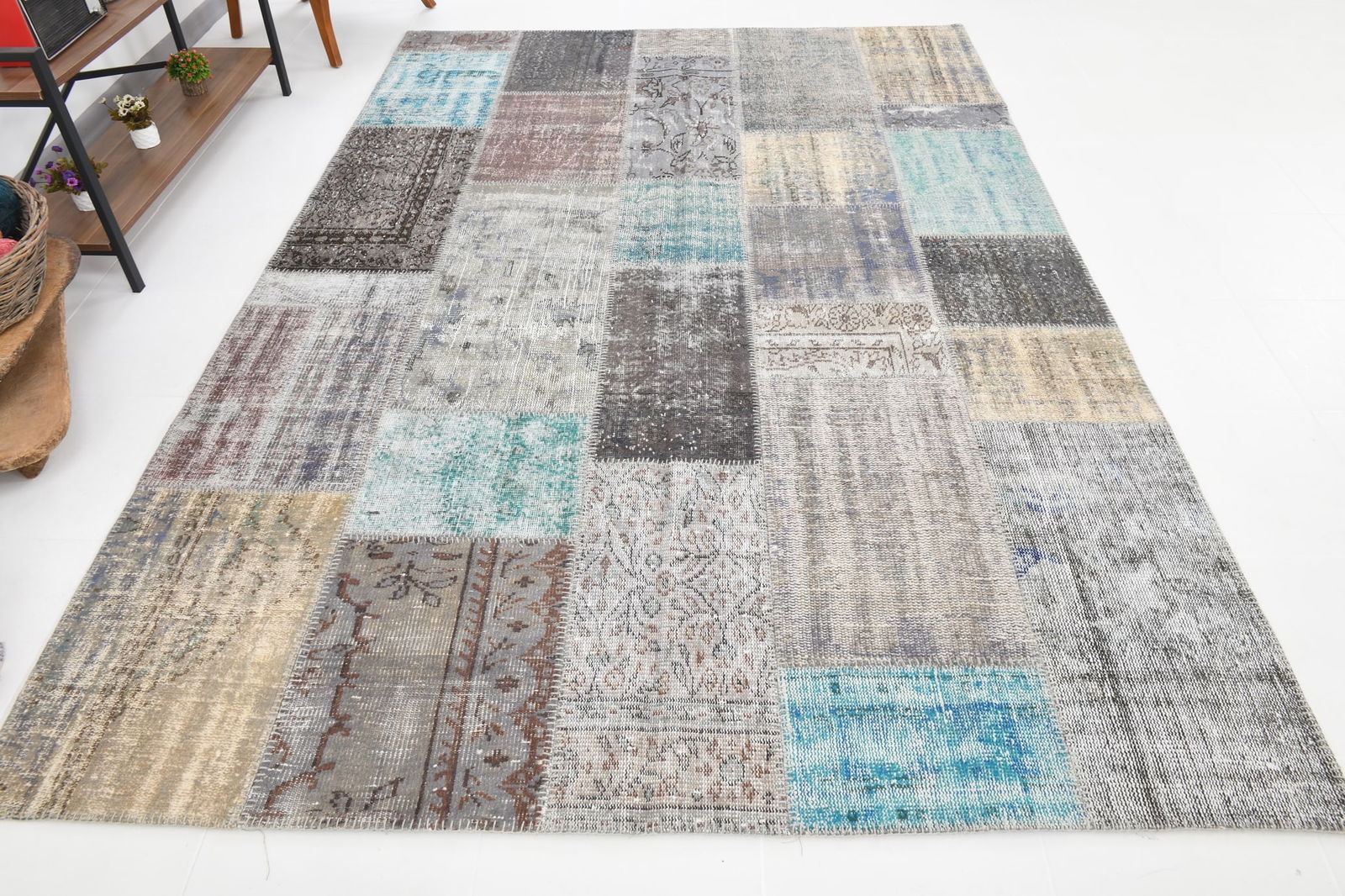 6'10'' x 9'11'' Handmade Vintage Wool Patchwork Rug - 285 - 8