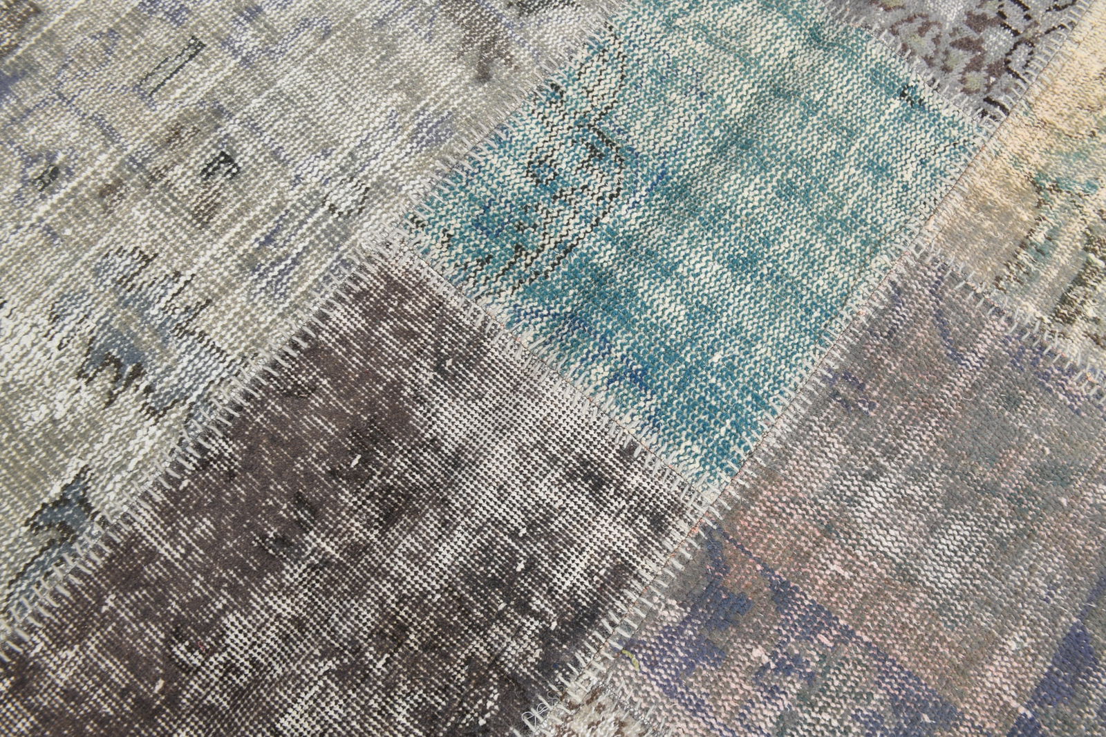 6'10'' x 9'11'' Handmade Vintage Wool Patchwork Rug - 285 - 9