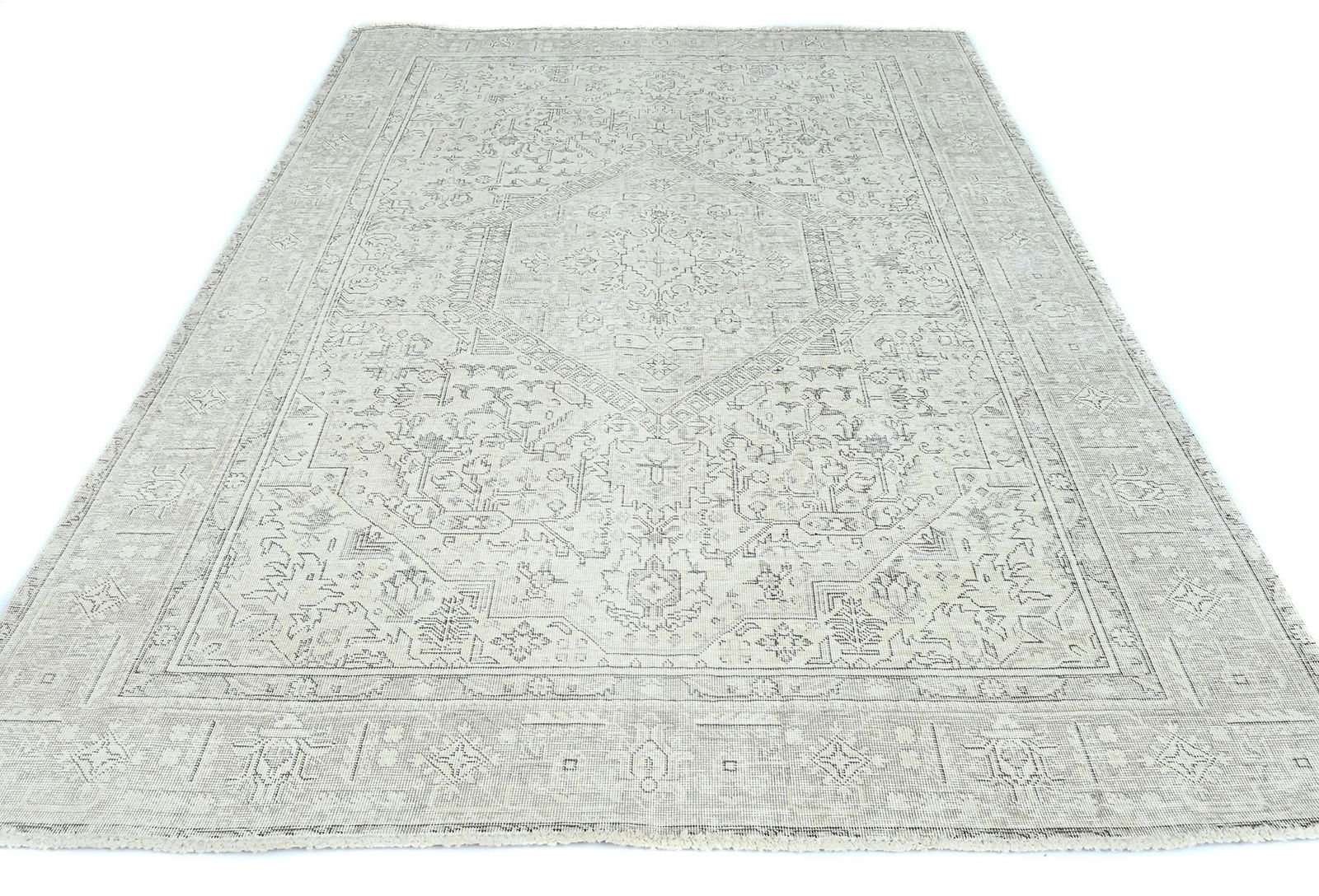 Antique Muted Beige Floral 6X9 Distressed Vintage Oriental Rug - 2