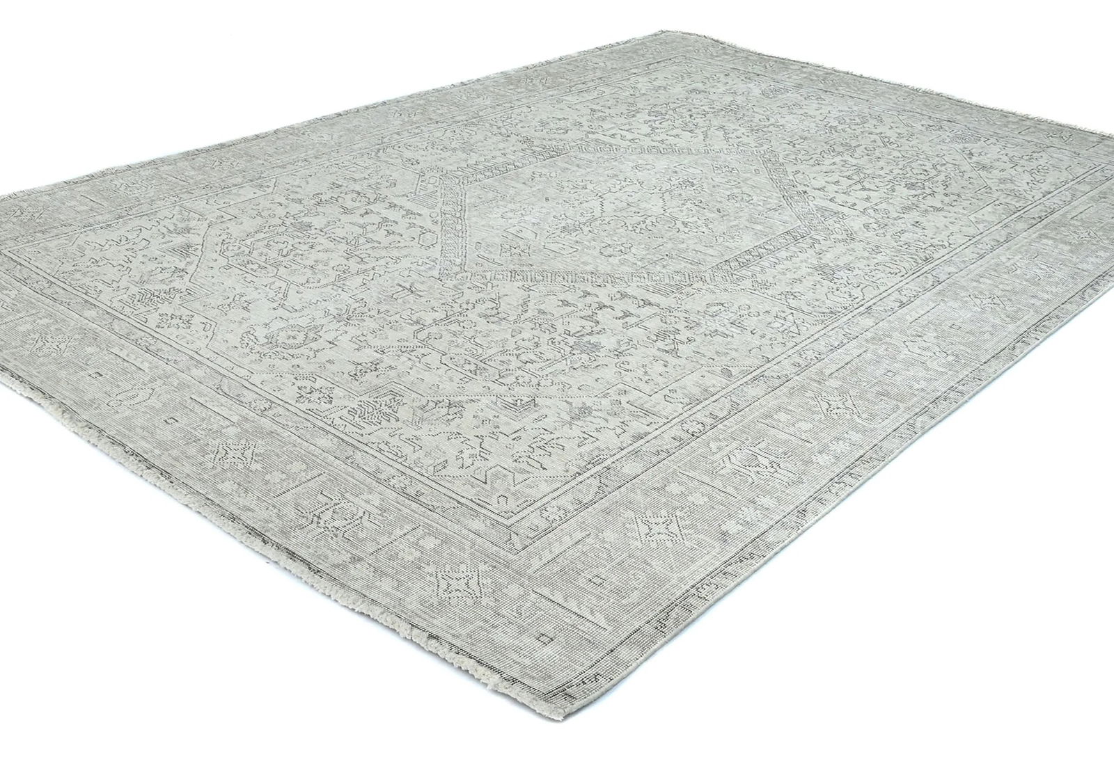 Antique Muted Beige Floral 6X9 Distressed Vintage Oriental Rug - 3