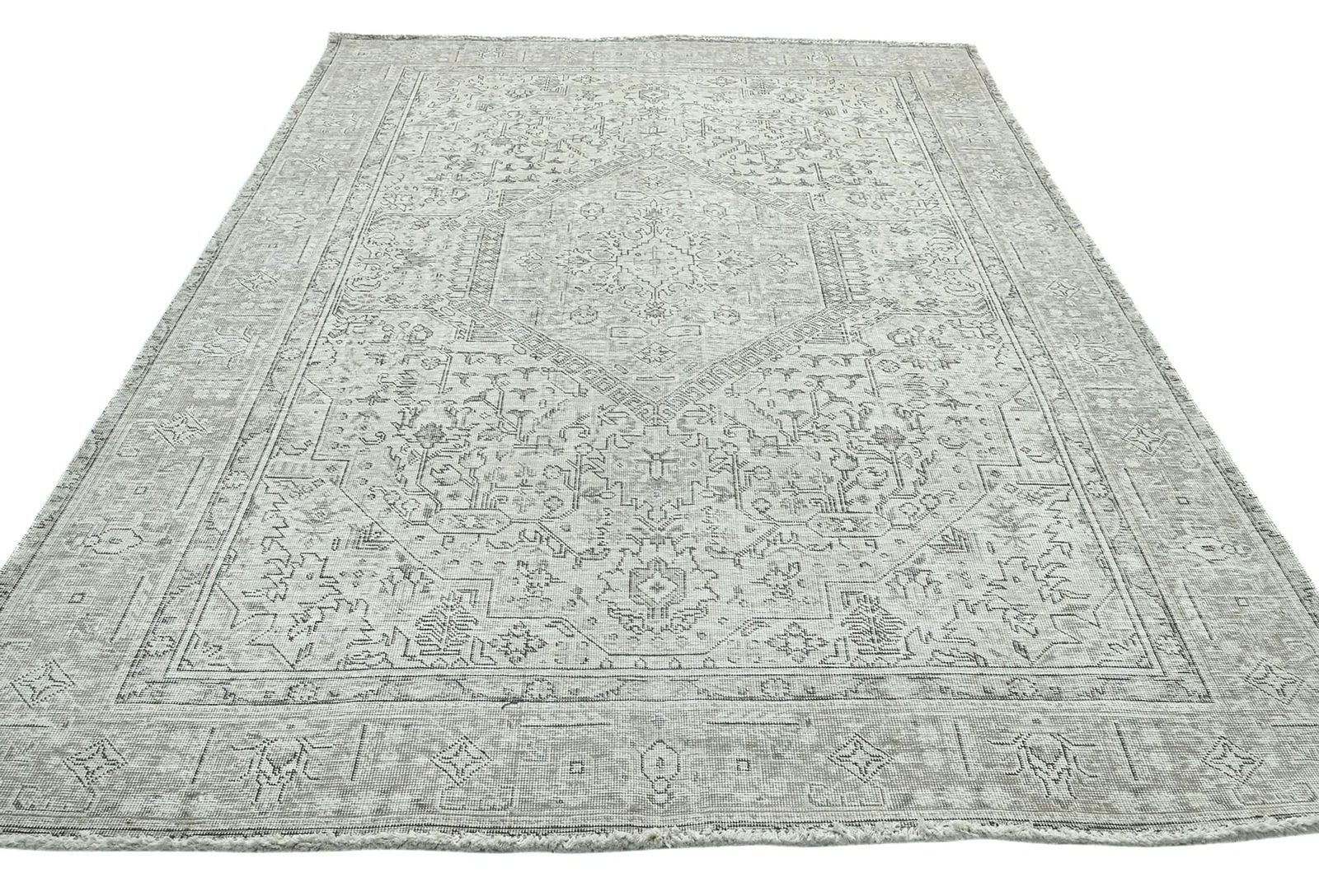 Antique Muted Beige Floral 6X9 Distressed Vintage Oriental Rug - 8