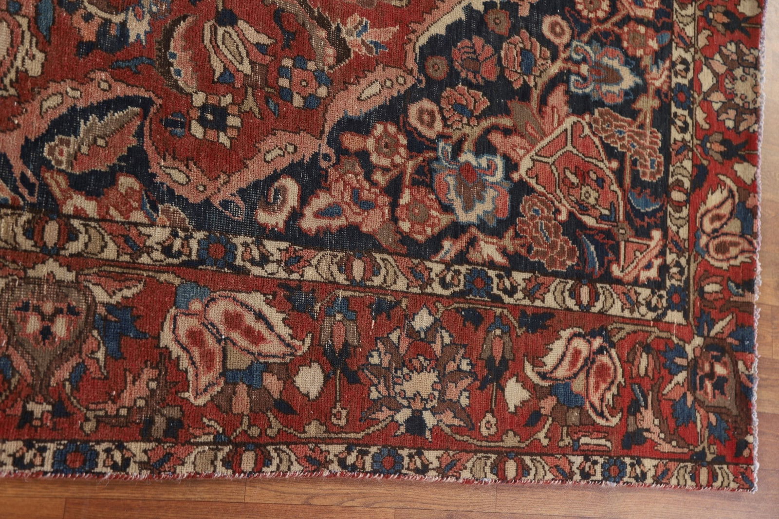 Antique Floral Bakhtiari Persian Area Rug 7x9 - 14