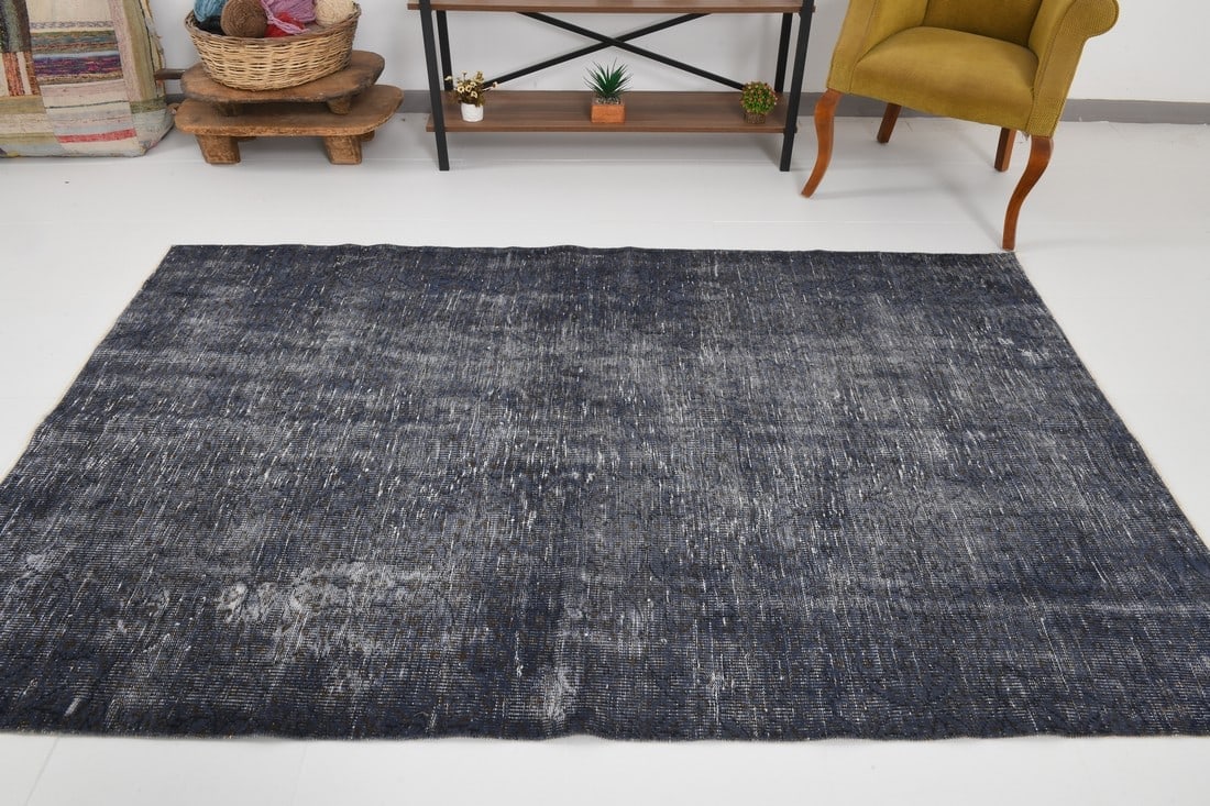 4'10'' x 7'11'' Handmade Vintage Wool Rug - 24778 - 4